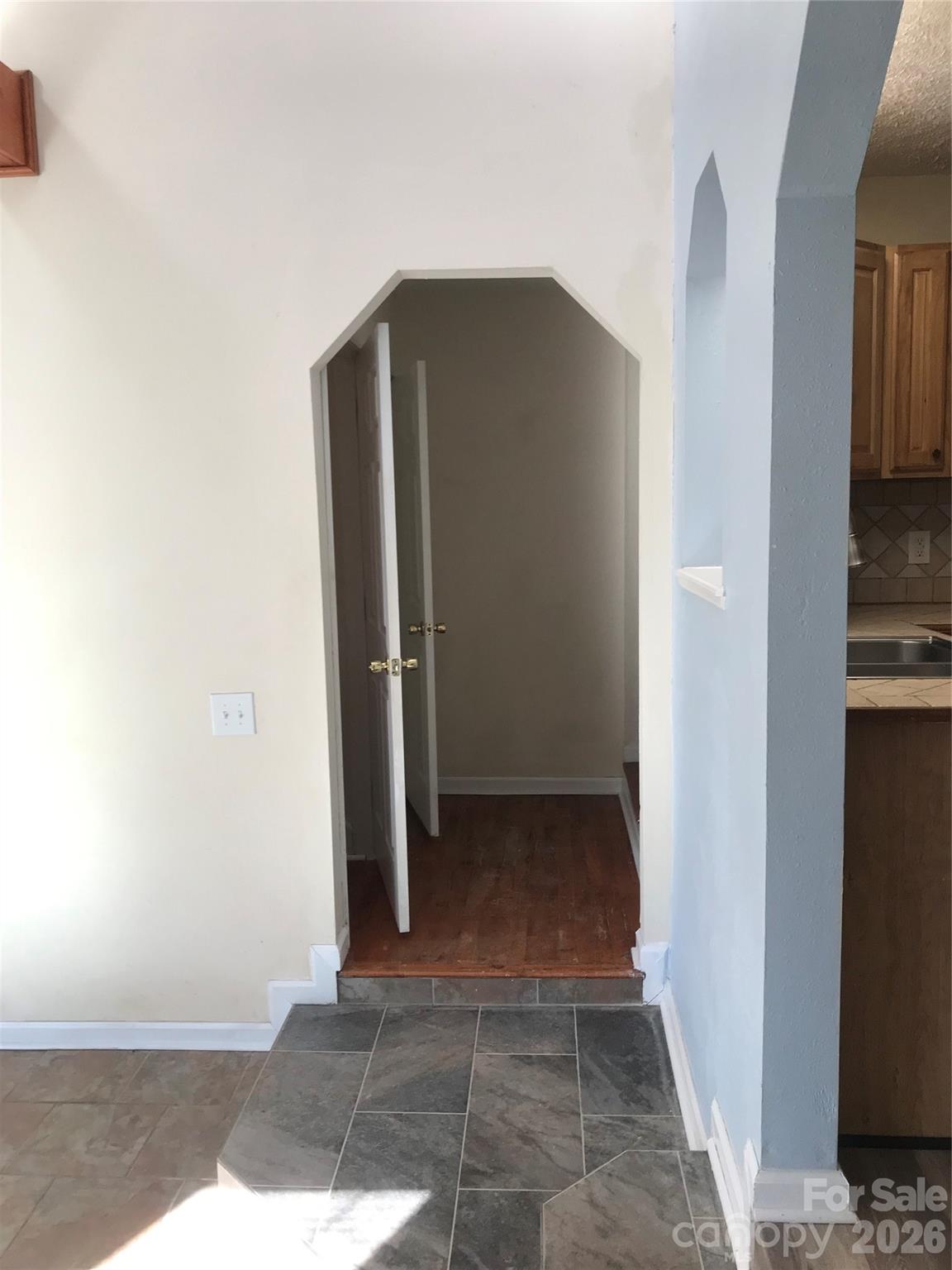 545 Avery Creek Road — Arden