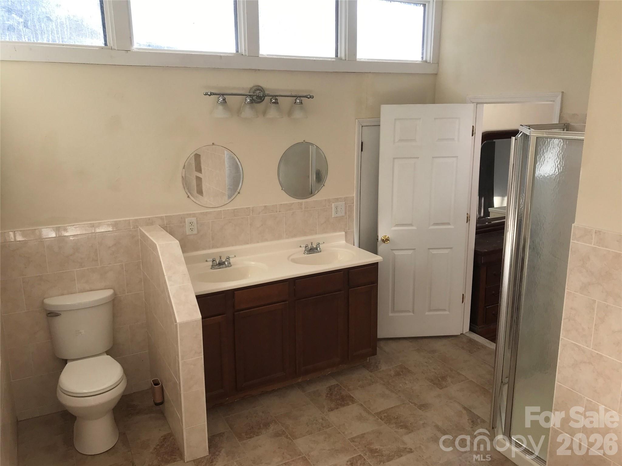 545 Avery Creek Road — Arden