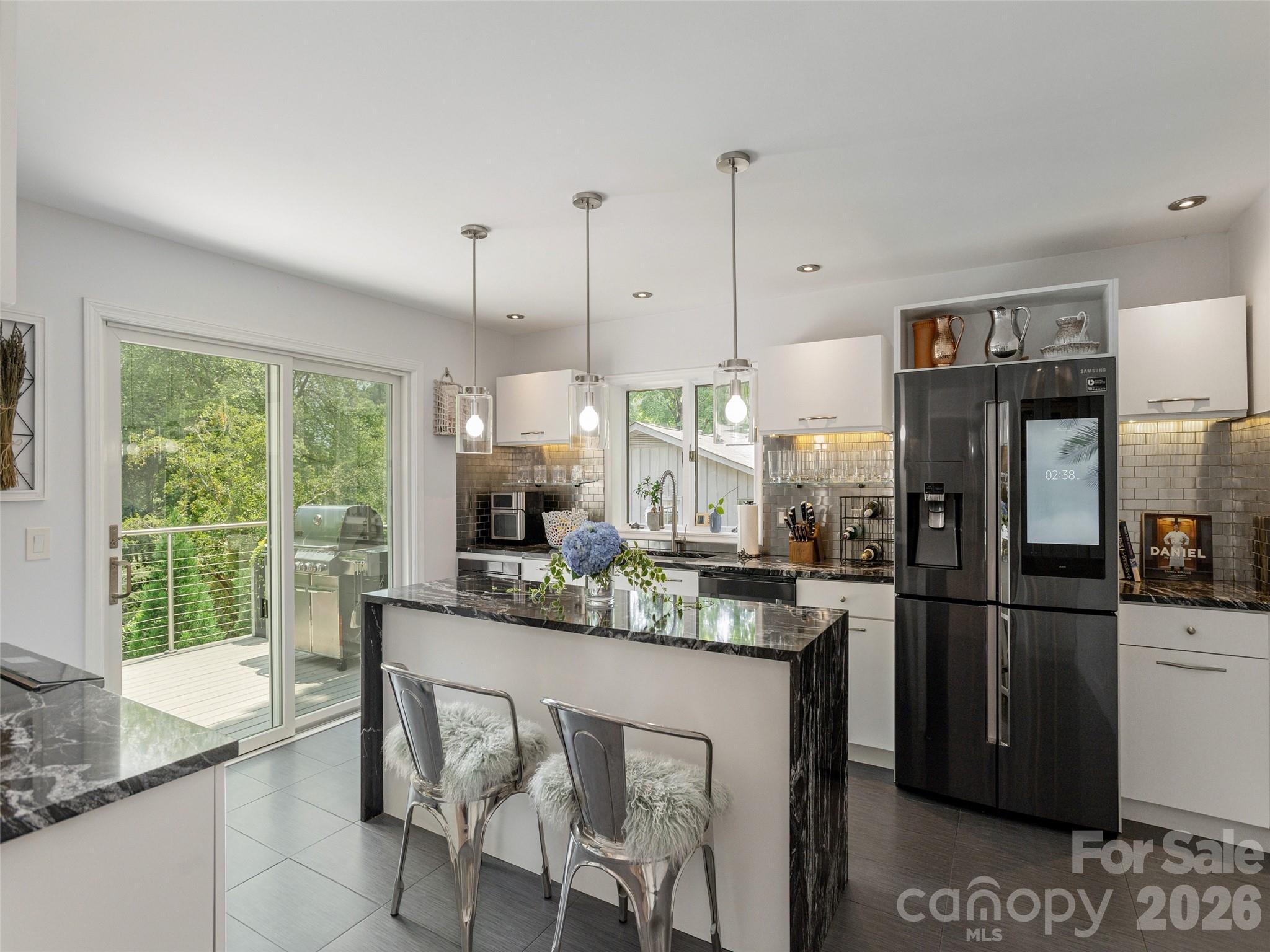 30 W Fairway Drive — Etowah