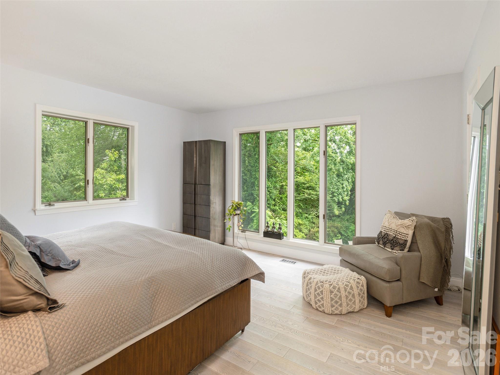 30 W Fairway Drive — Etowah