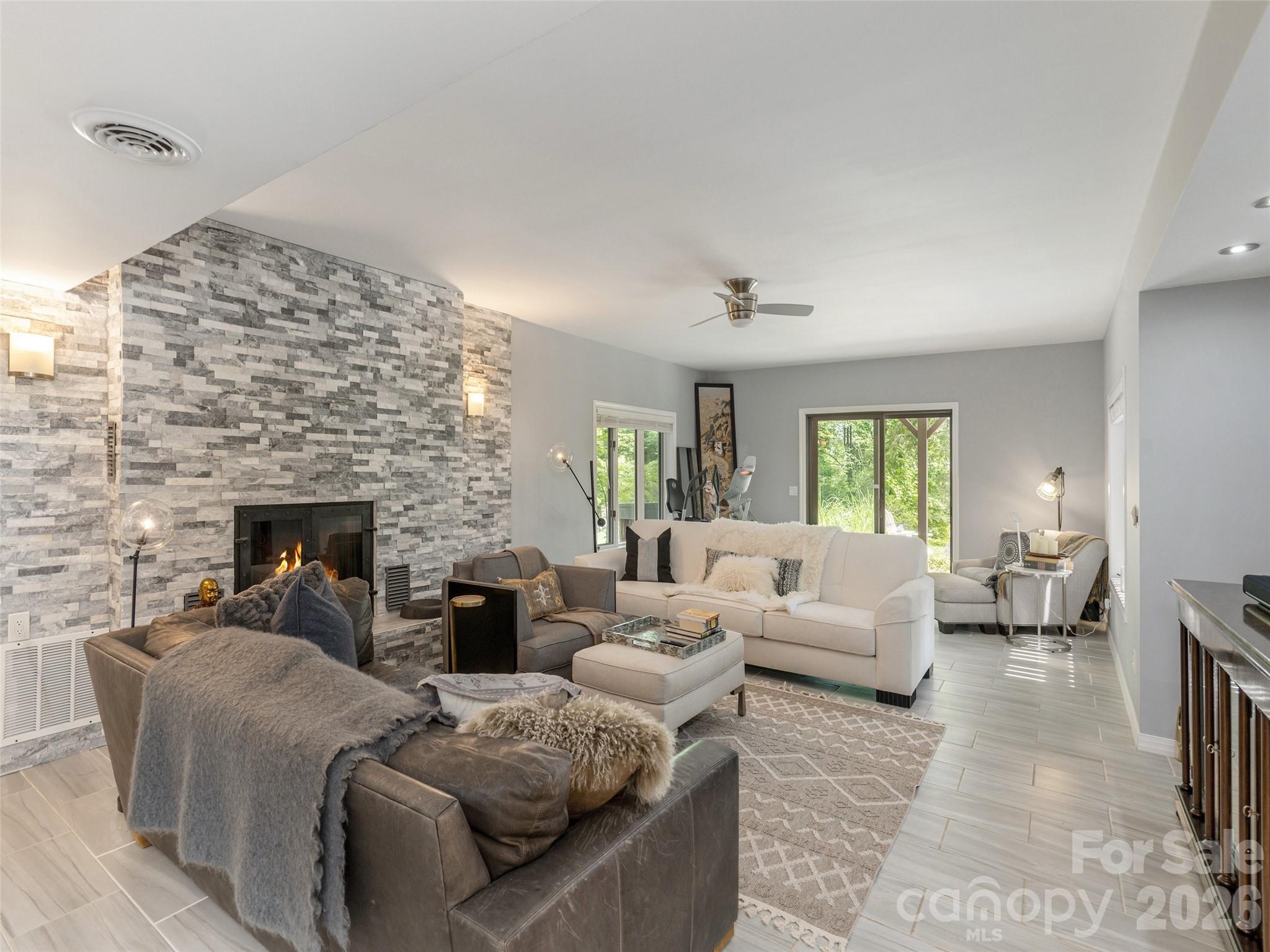 30 W Fairway Drive — Etowah