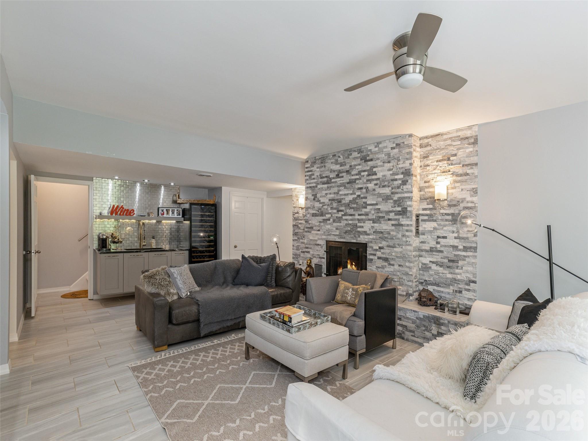 30 W Fairway Drive — Etowah