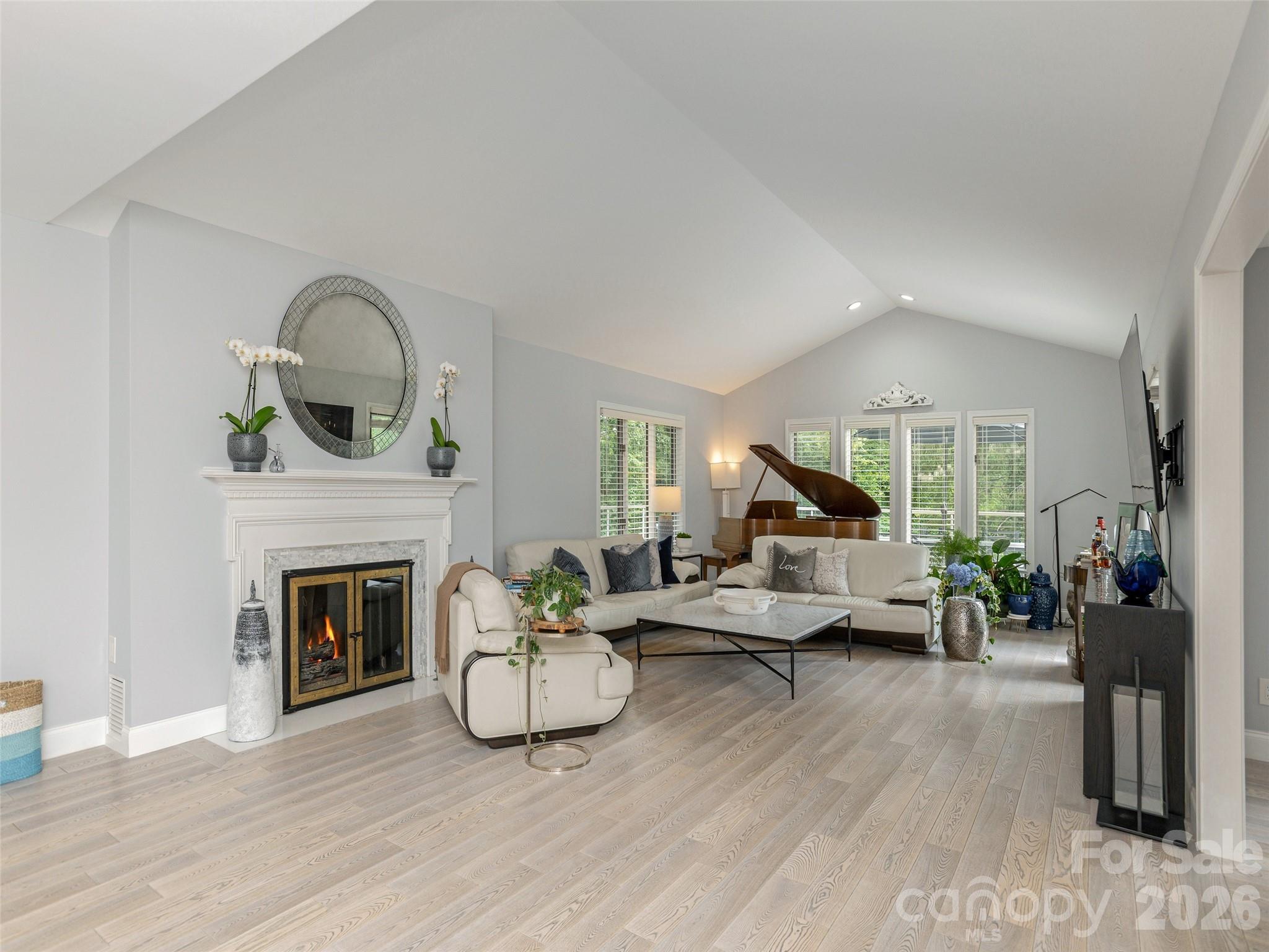 30 W Fairway Drive — Etowah