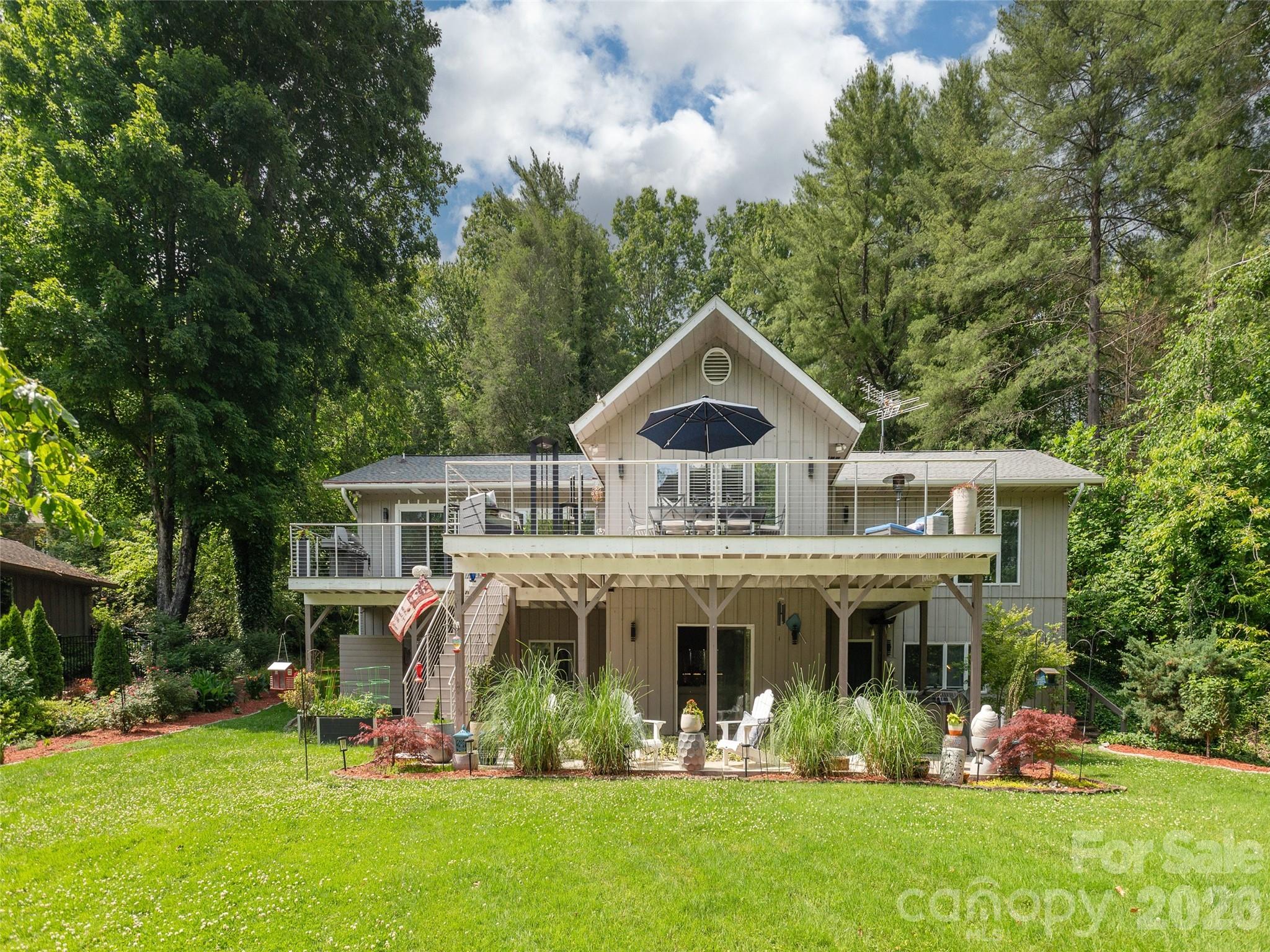 30 W Fairway Drive — Etowah