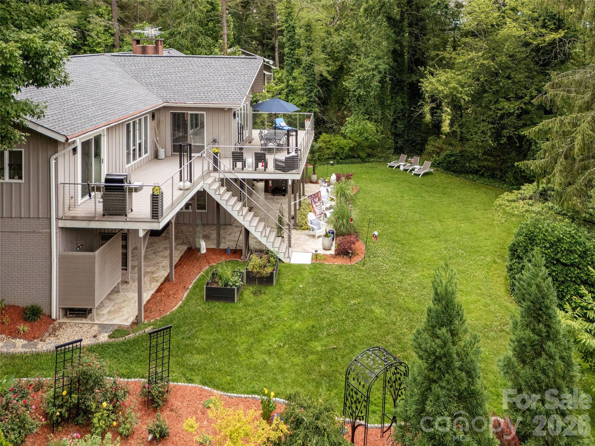 30 W Fairway Drive — Etowah