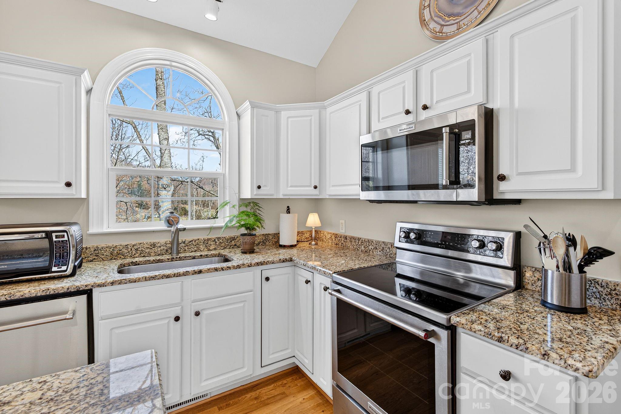 103 Trumpet Lane — Asheville