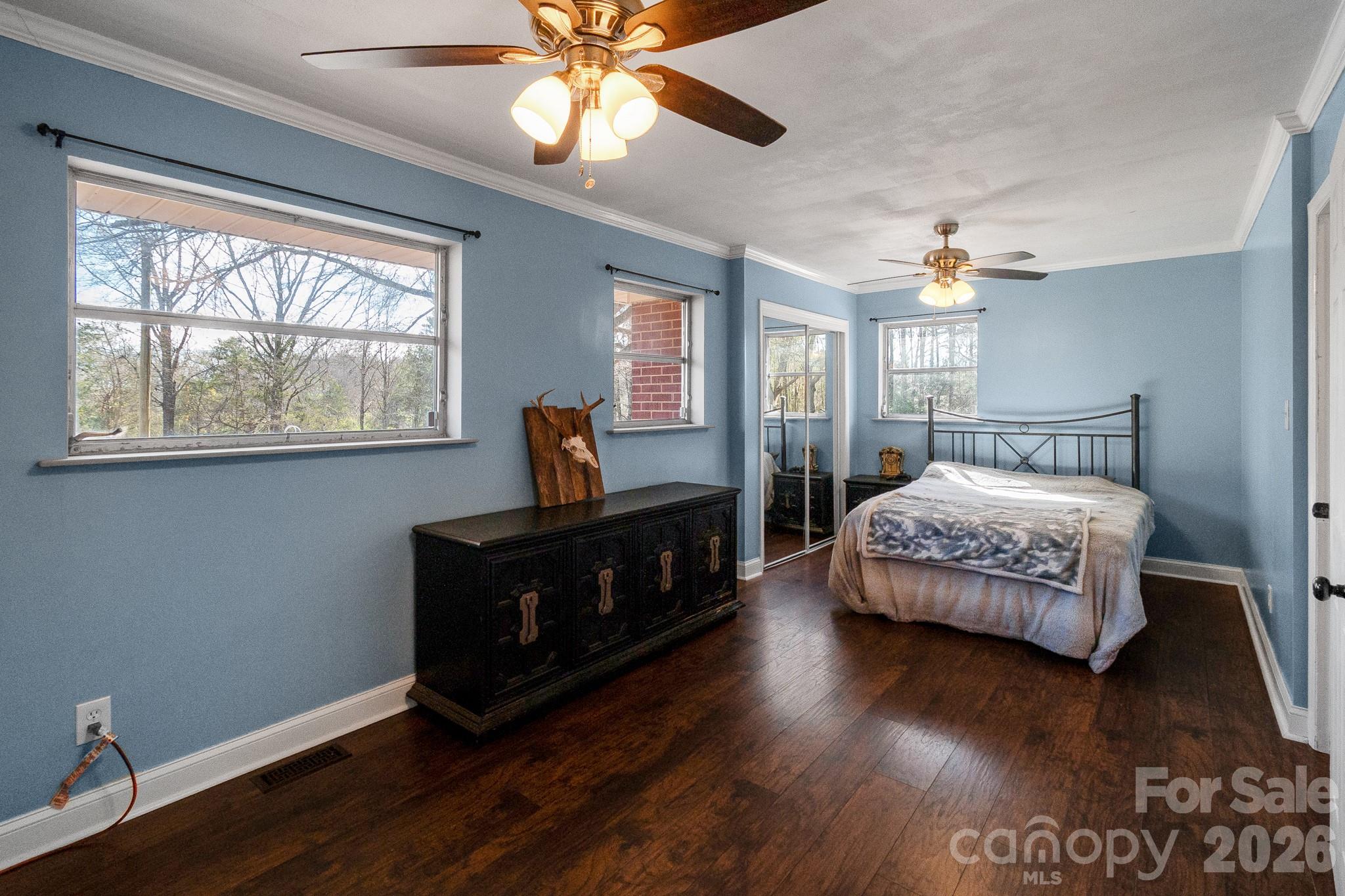 1099 S Potter Road — Lancaster