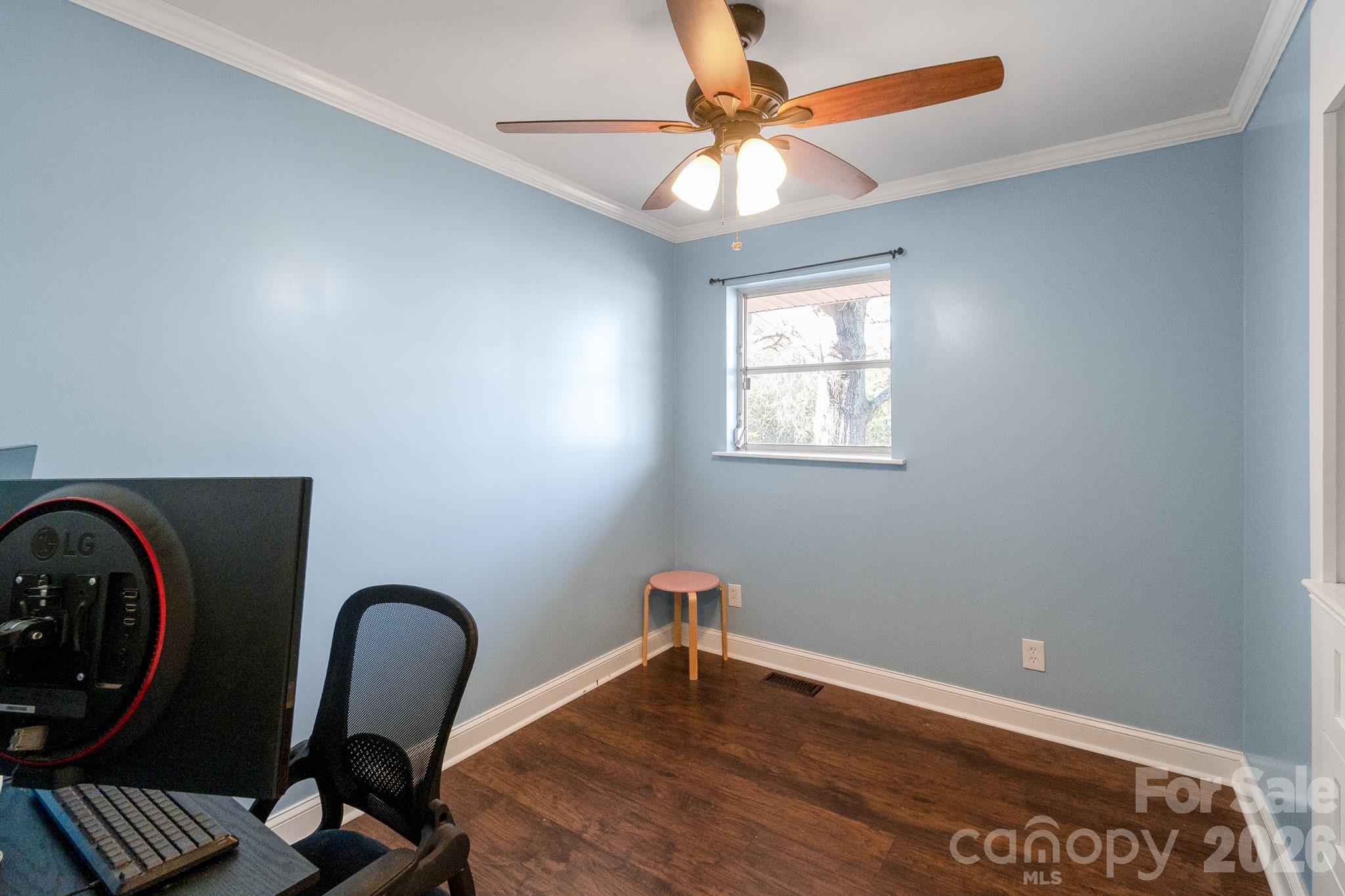 1099 S Potter Road — Lancaster