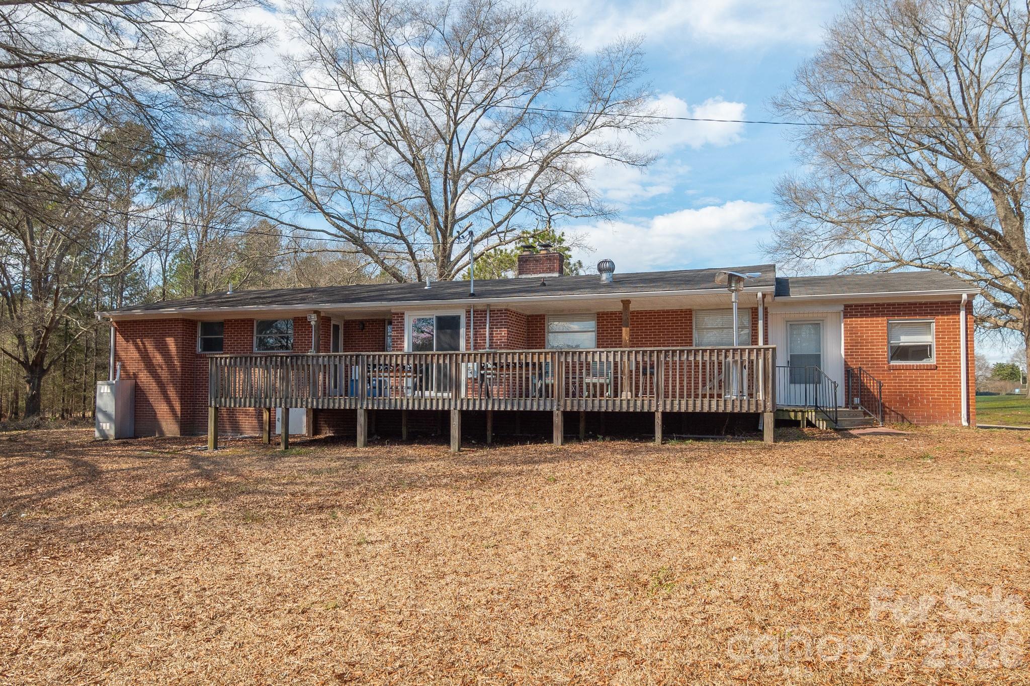 1099 S Potter Road — Lancaster