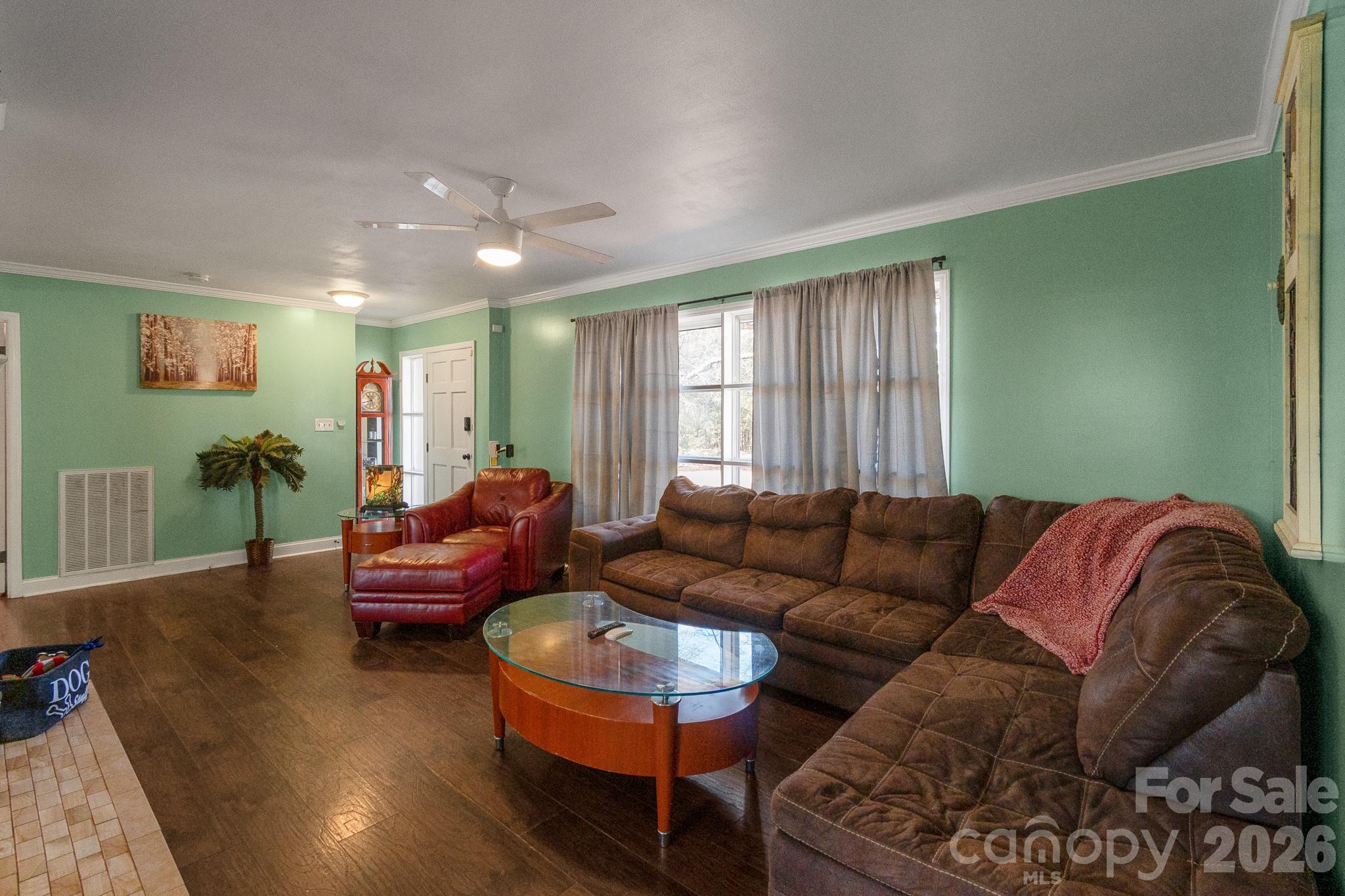 1099 S Potter Road — Lancaster