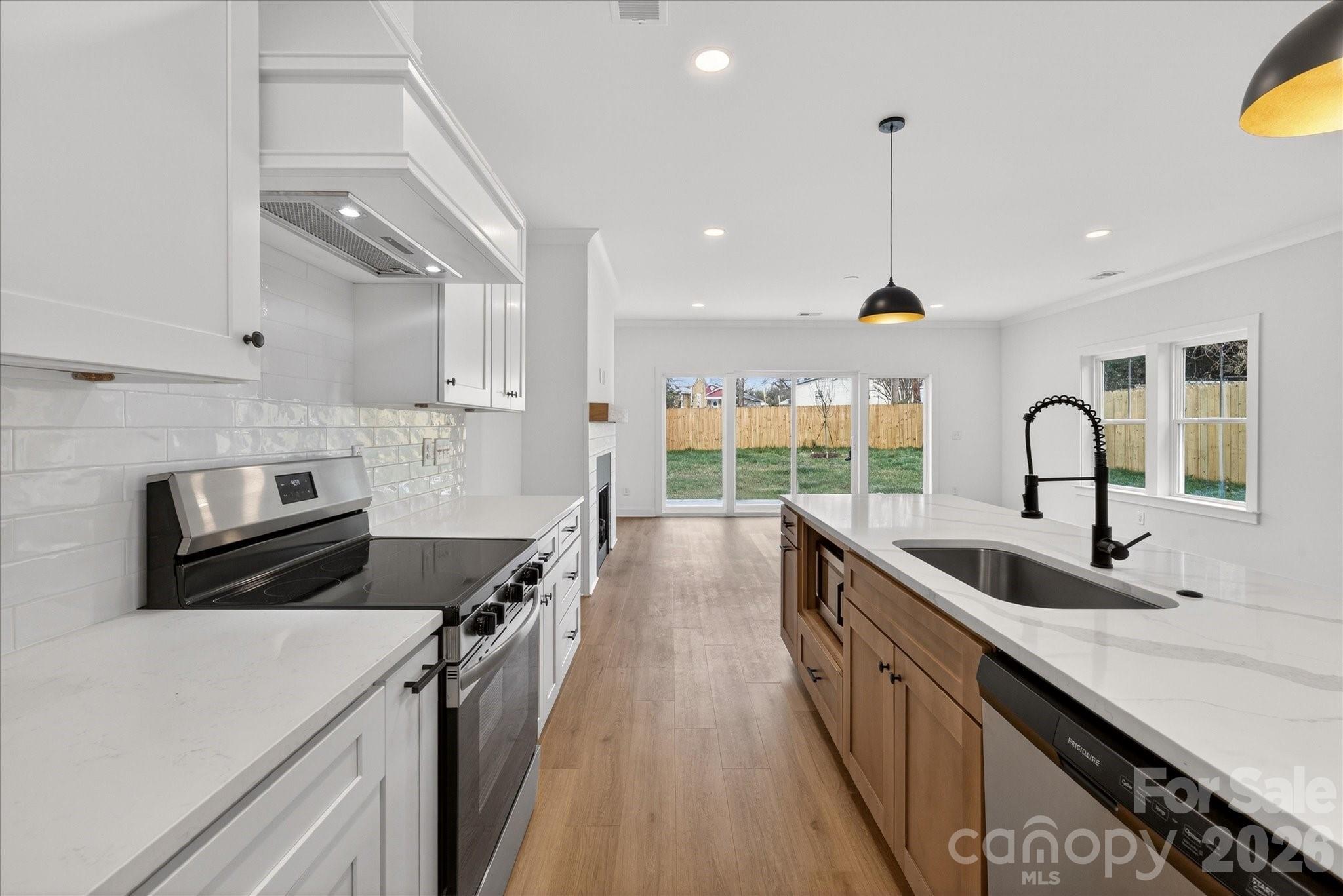212 Lander Street — Charlotte