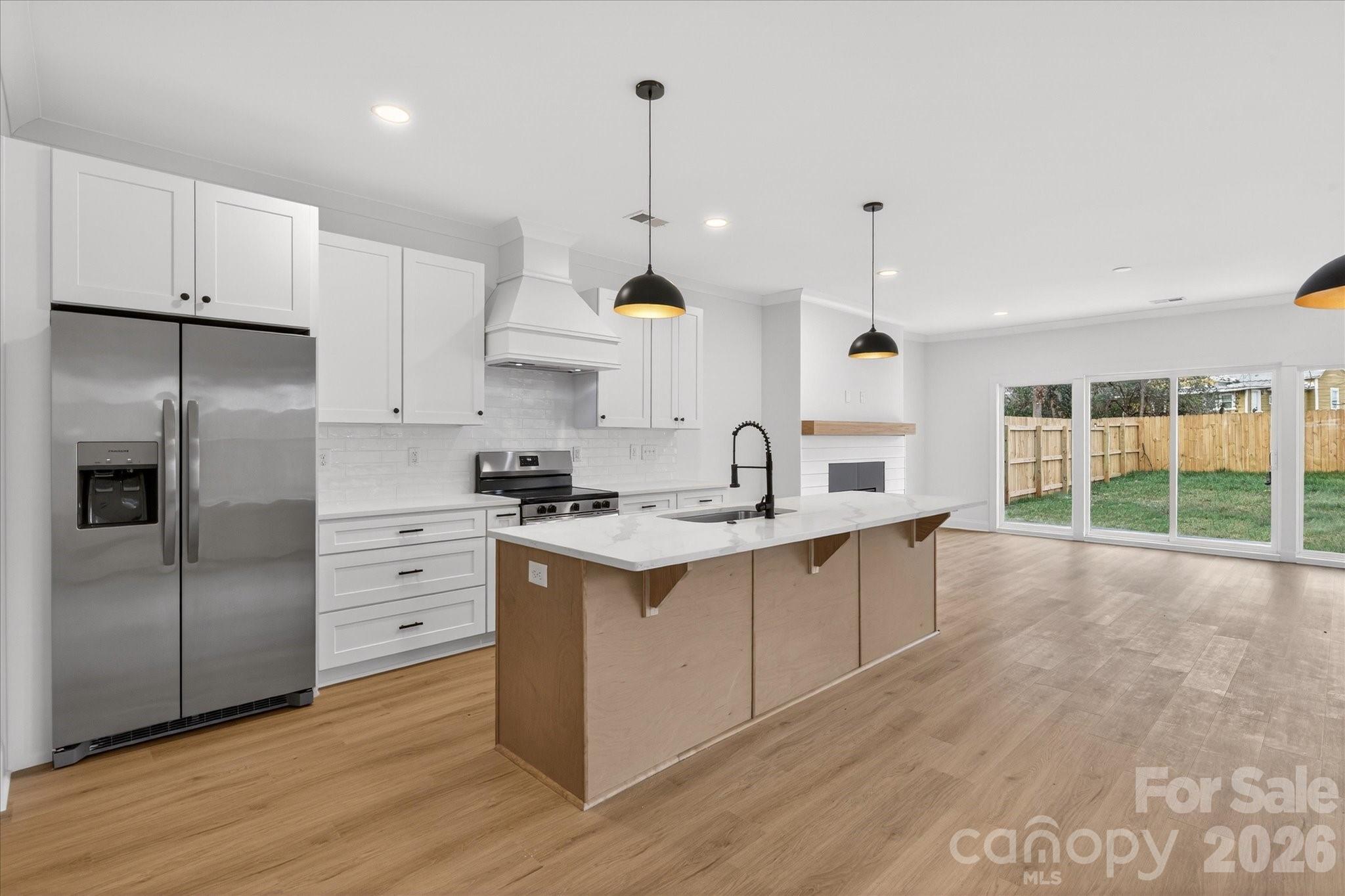 212 Lander Street — Charlotte
