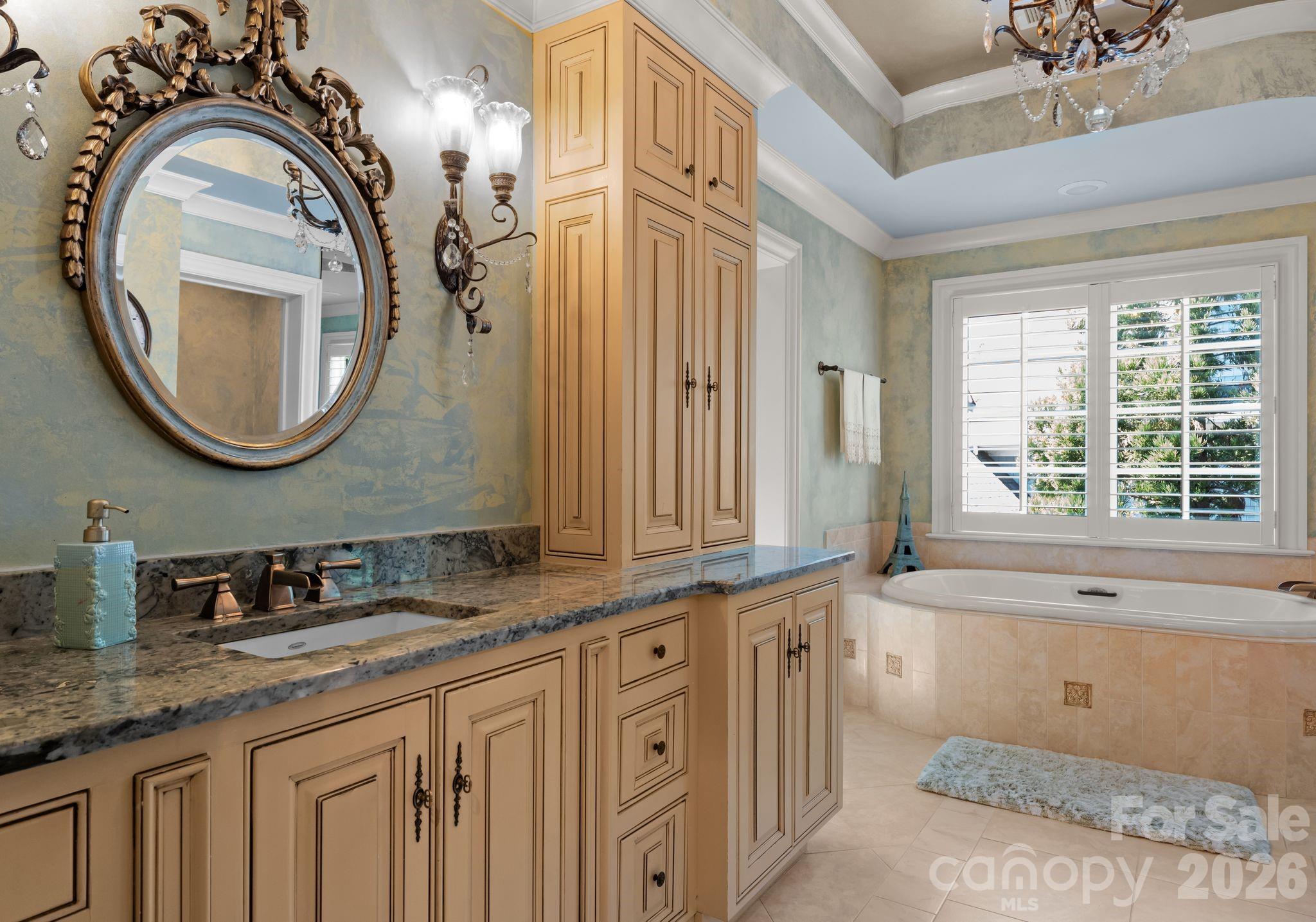 13837 Grand Palisades Parkway — Charlotte