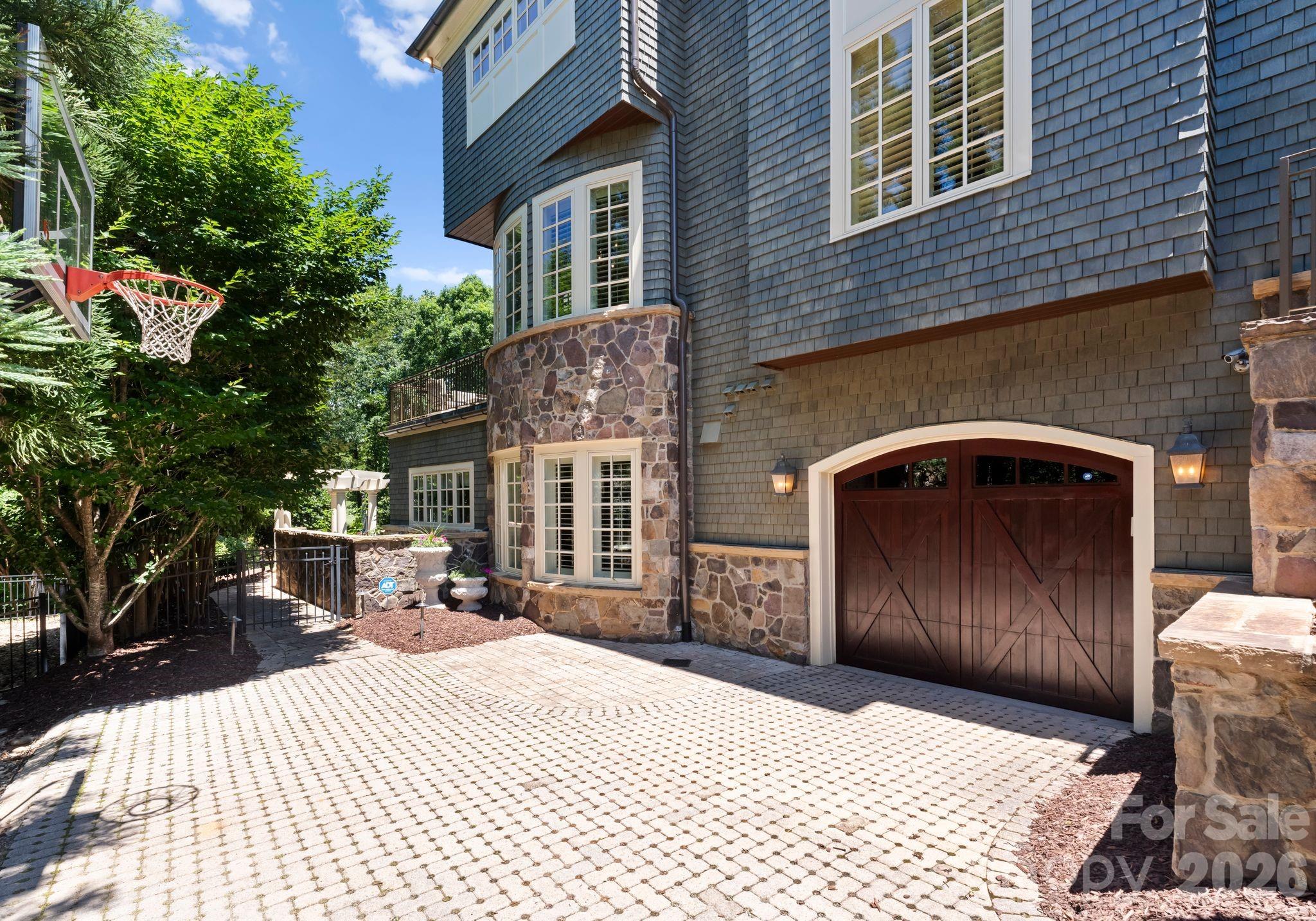 13837 Grand Palisades Parkway — Charlotte
