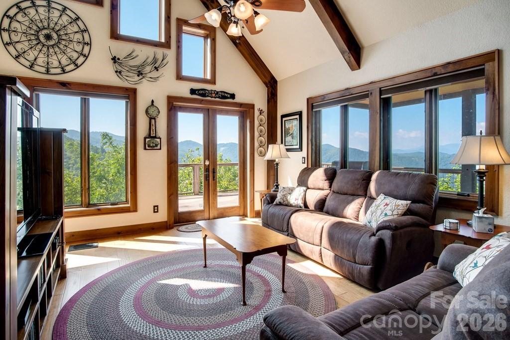 37 Jones Knob Road — Franklin