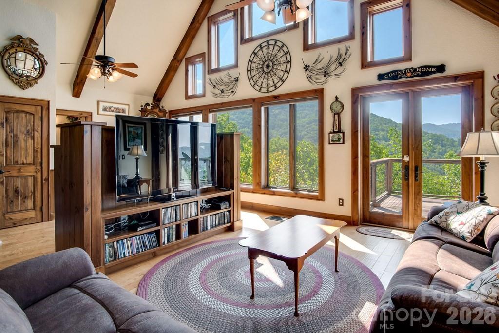 37 Jones Knob Road — Franklin