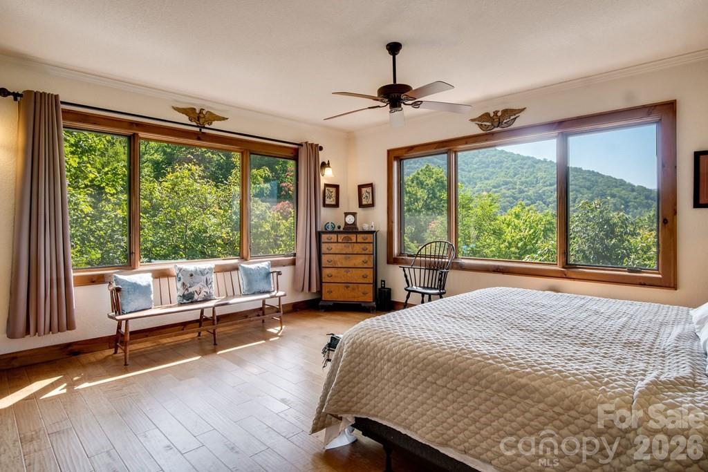 37 Jones Knob Road — Franklin
