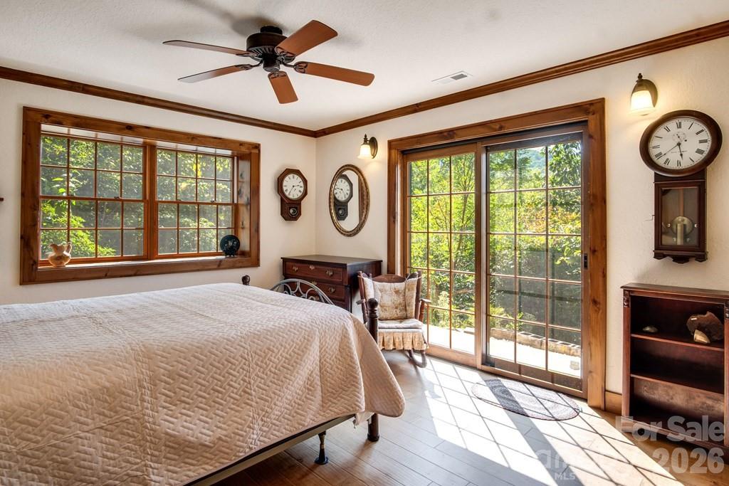 37 Jones Knob Road — Franklin