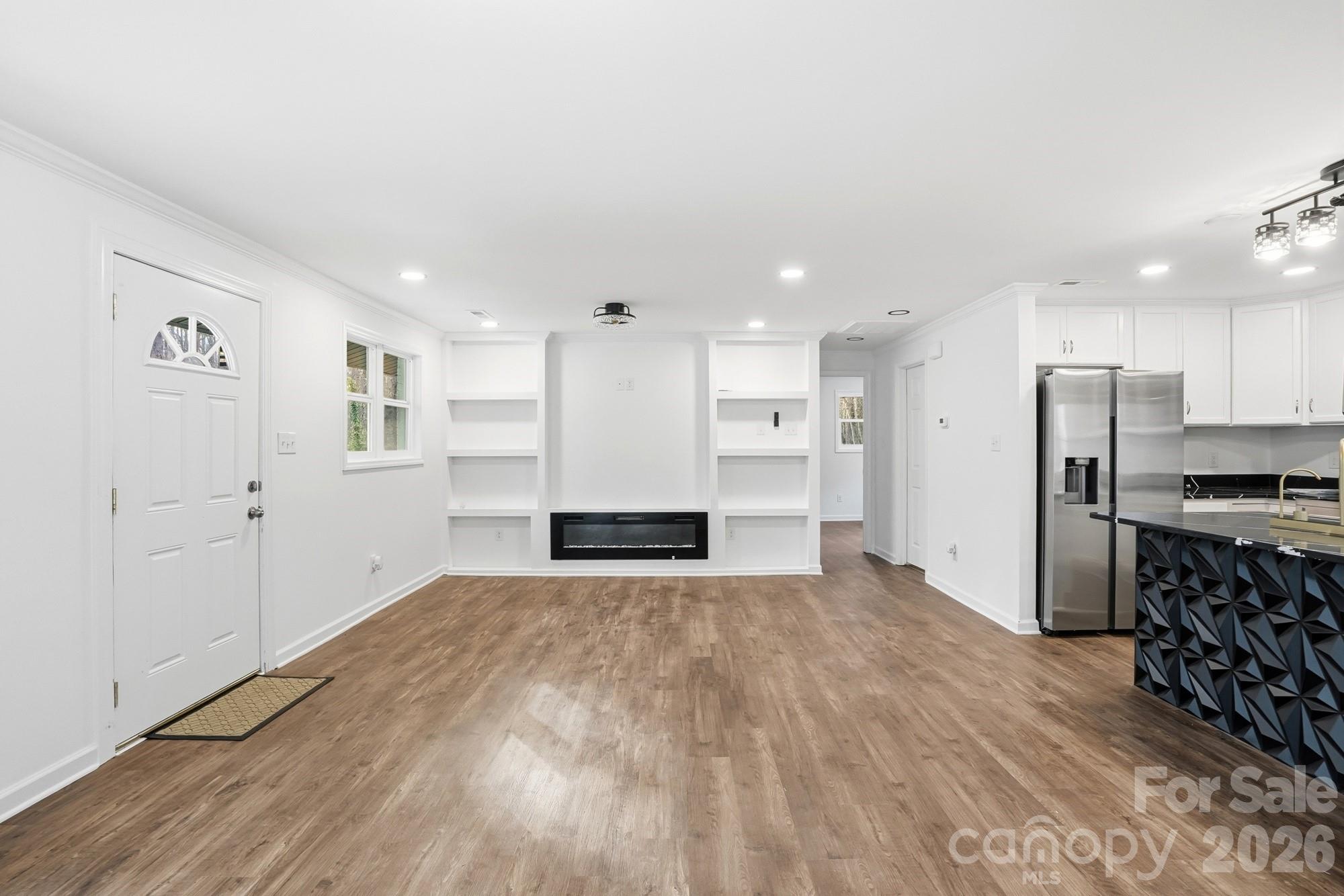 704 W Border Street — Dallas