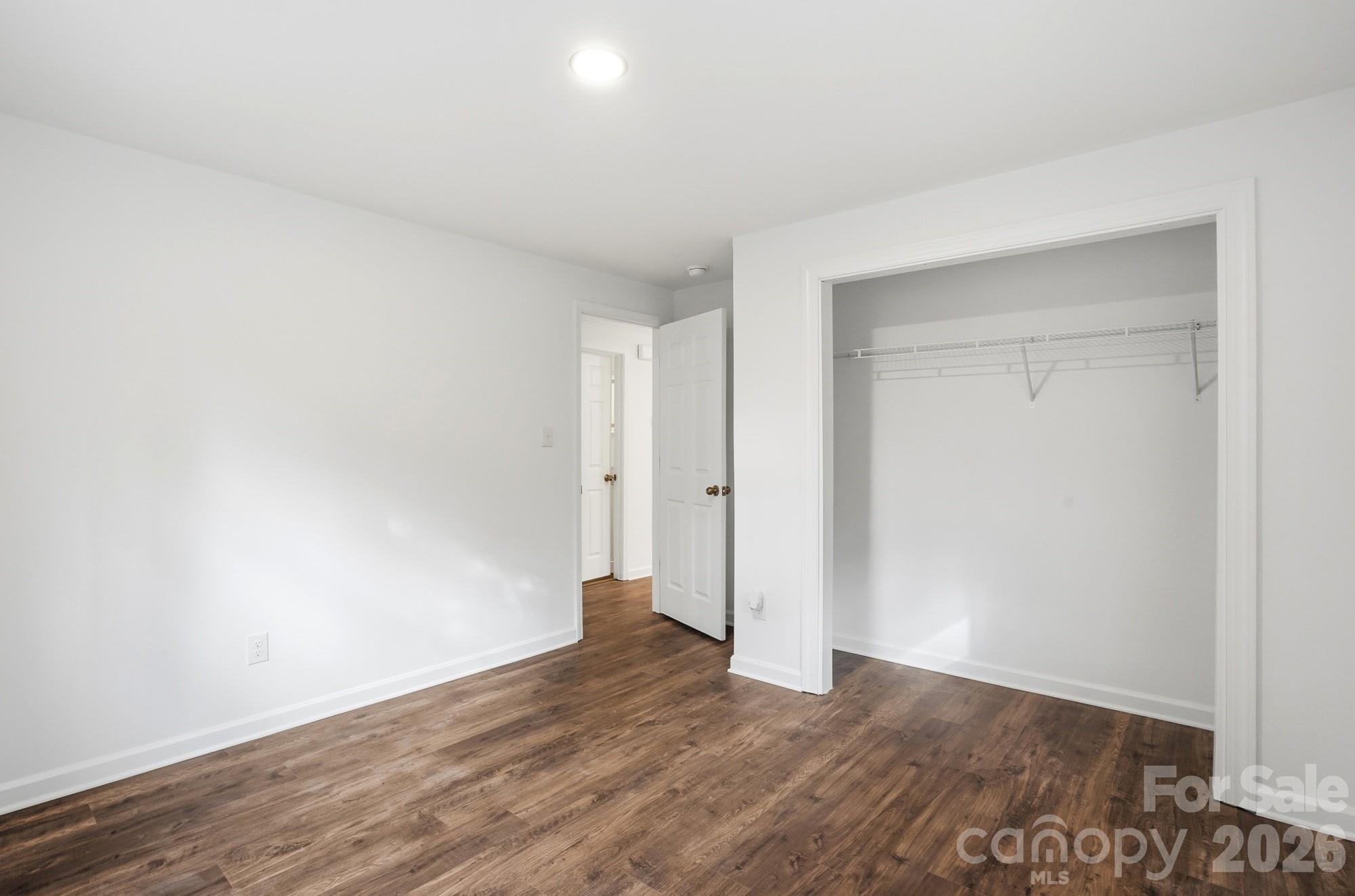 704 W Border Street — Dallas