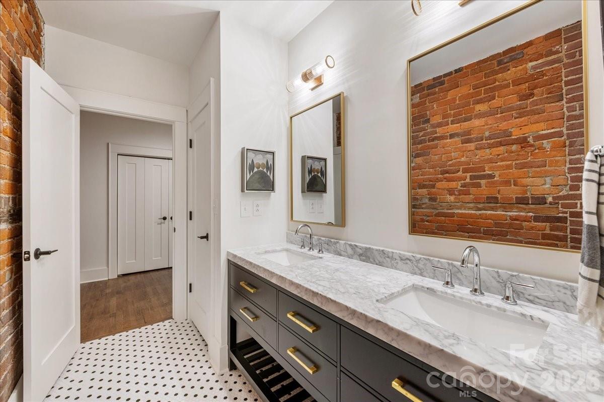 310 Arlington Avenue #217 — Charlotte