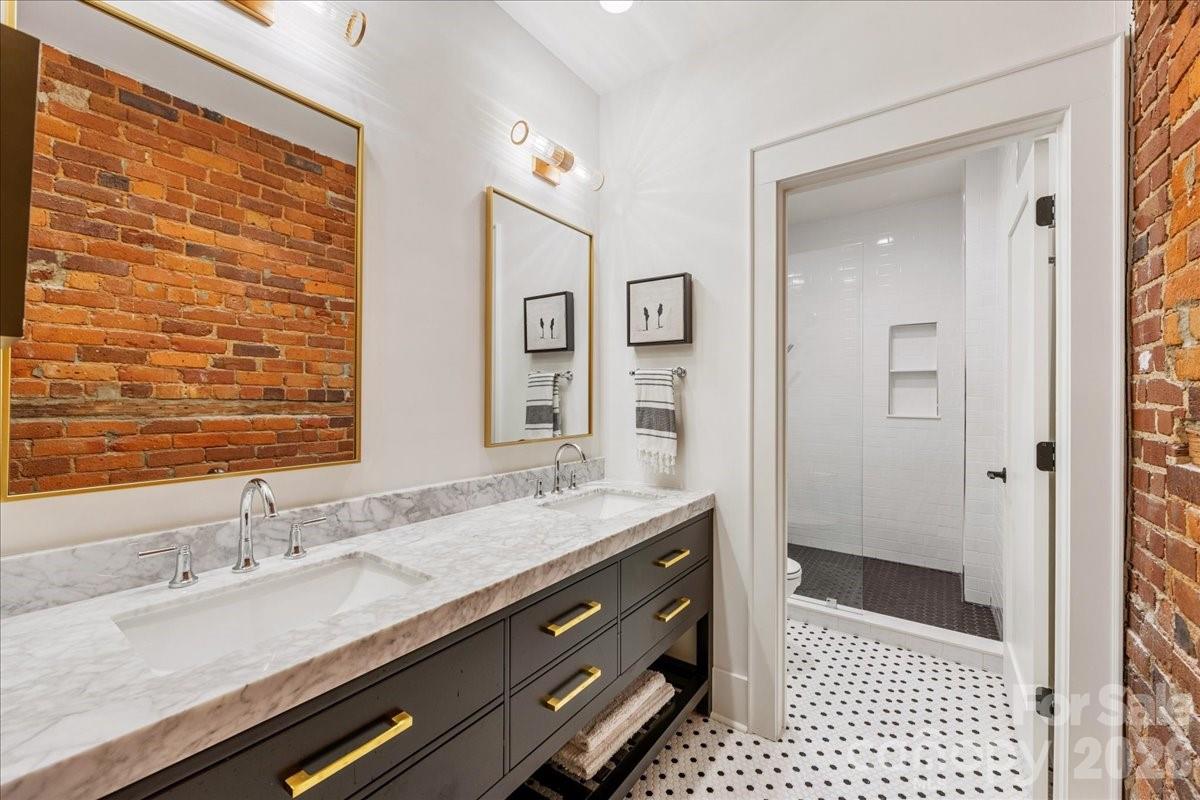 310 Arlington Avenue #217 — Charlotte
