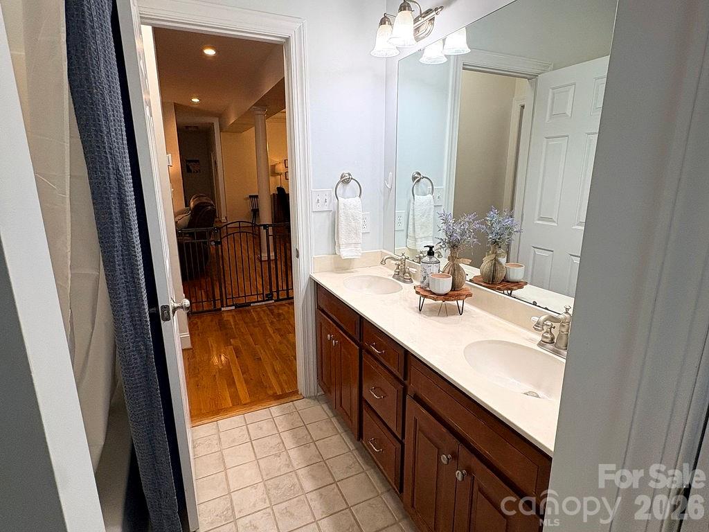 3020 N Ridge Court — Lincolnton
