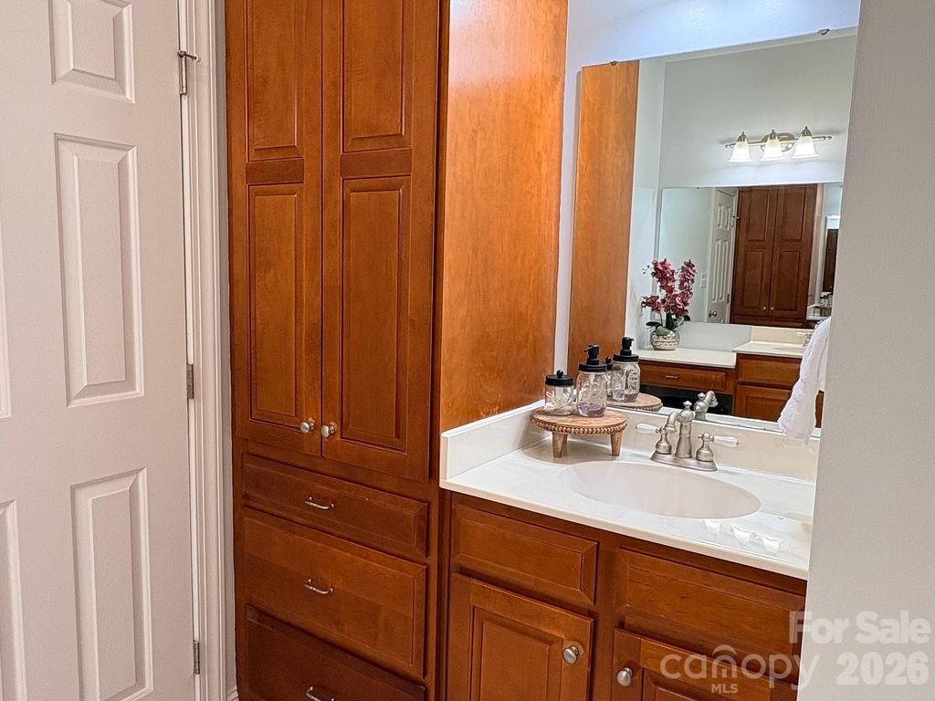 3020 N Ridge Court — Lincolnton