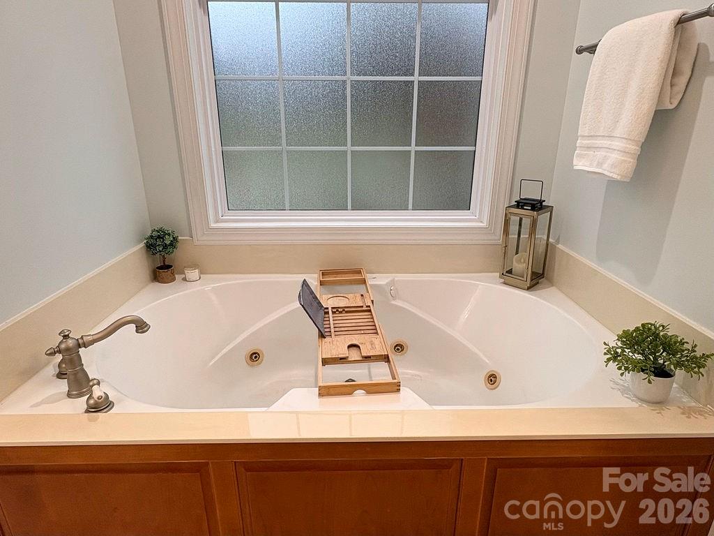 3020 N Ridge Court — Lincolnton