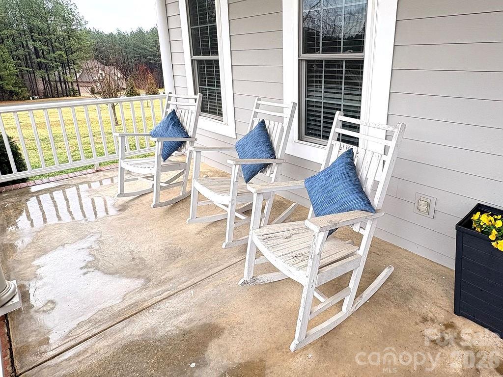 3020 N Ridge Court — Lincolnton