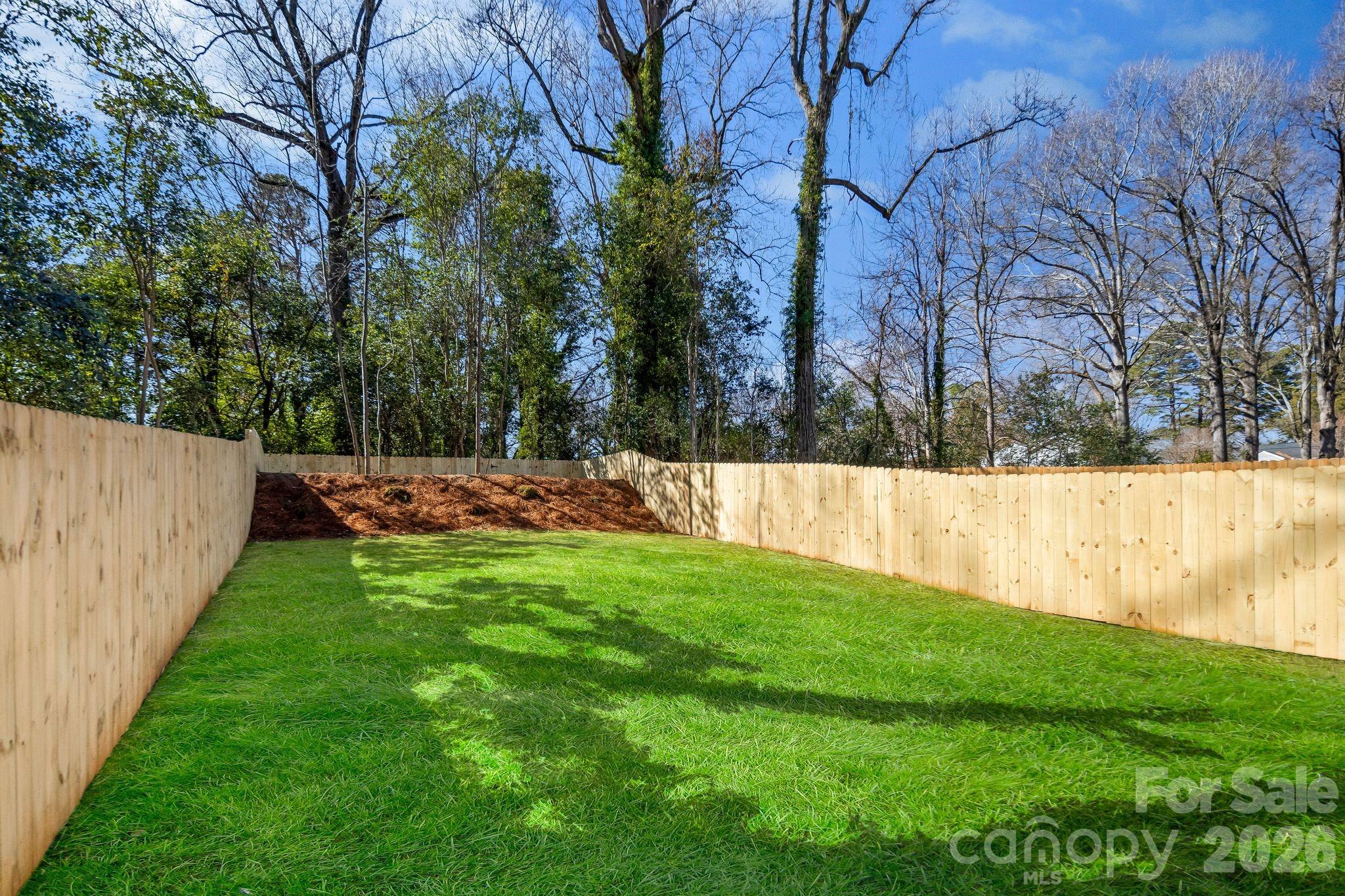623 Colorado Avenue — Charlotte