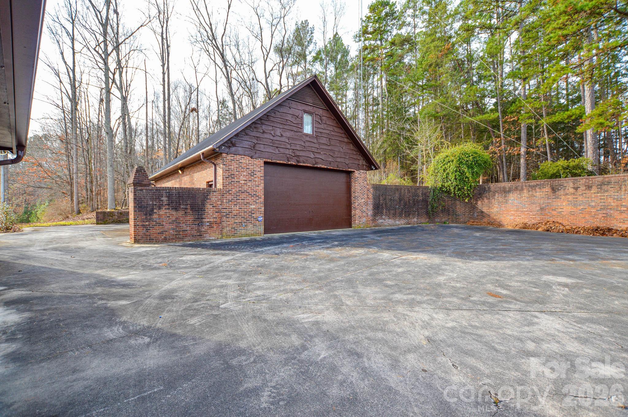 6910 Nc Hwy 49 Highway N — Mount Pleasant