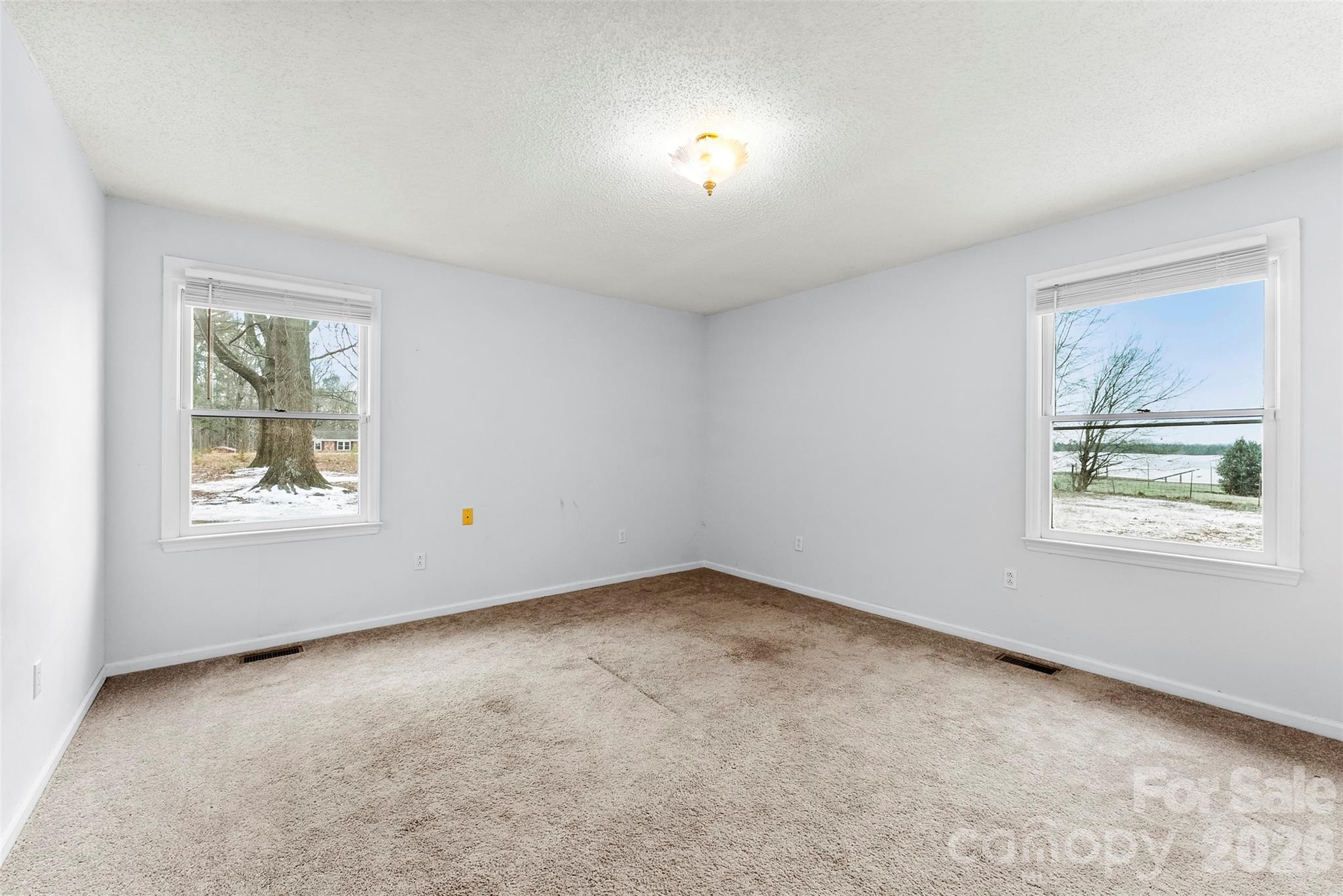 1304 Cambridge Drive — Shelby