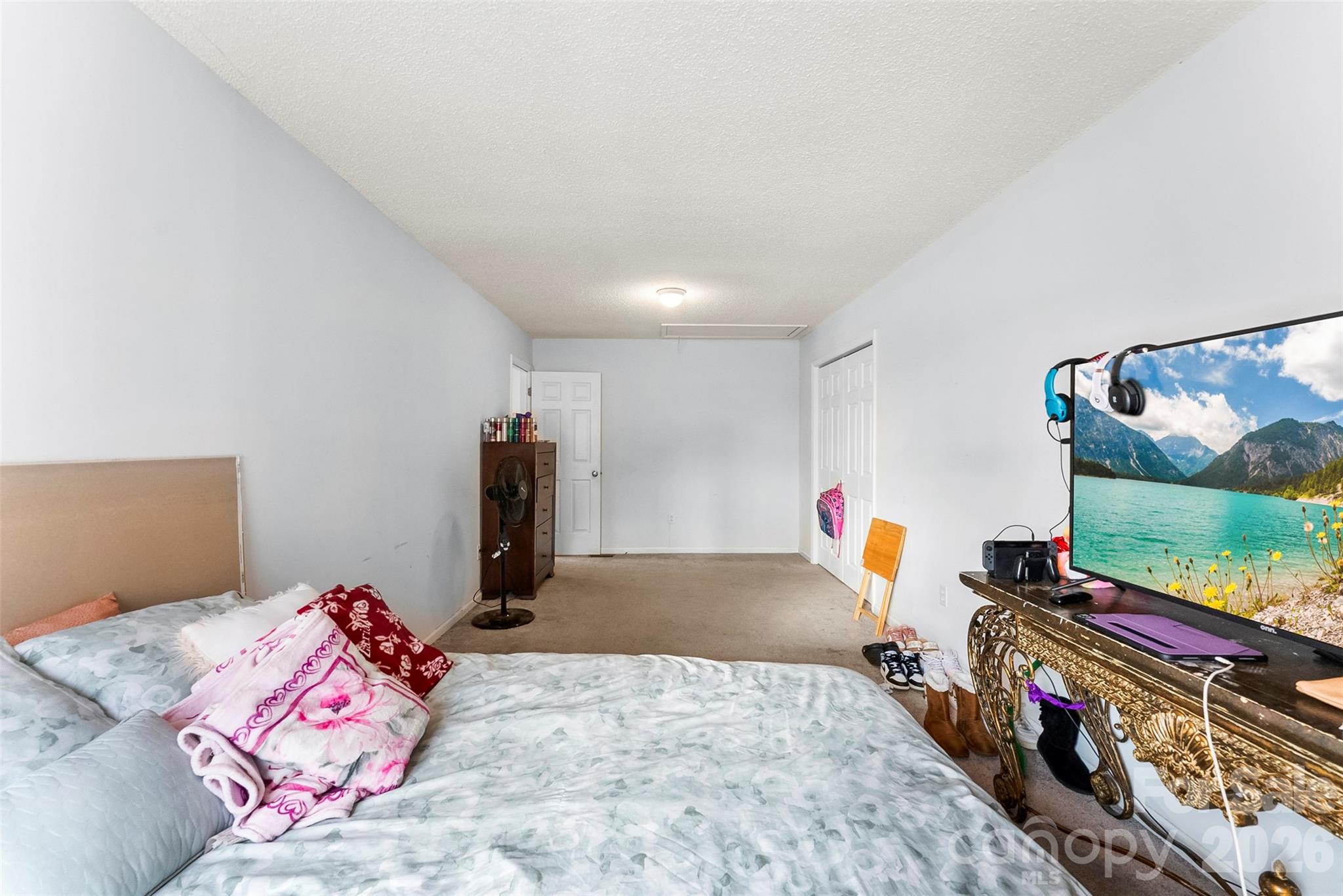 1304 Cambridge Drive — Shelby