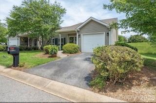 40 Olde Covington Way — Arden