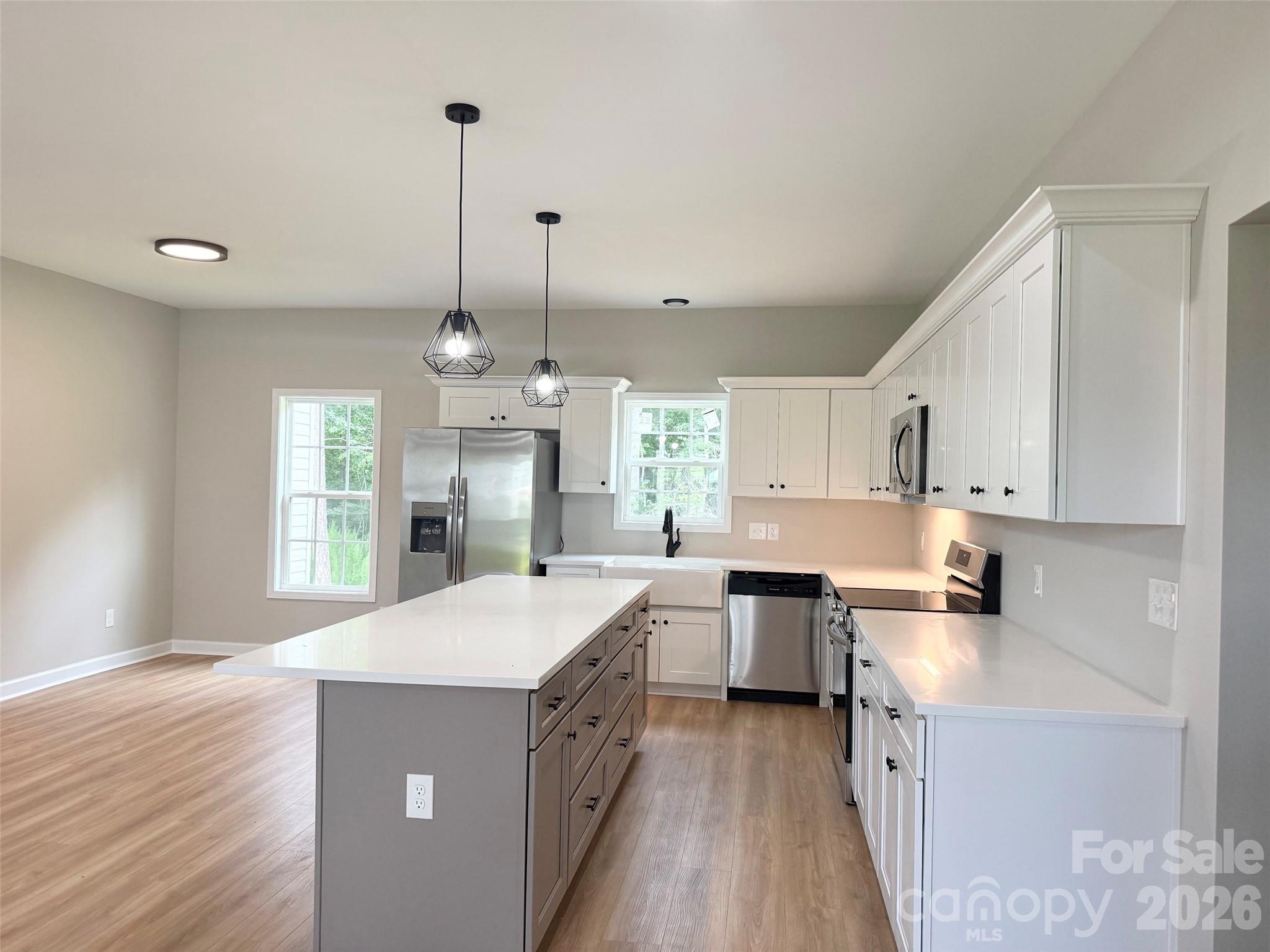1186 Merribrook Lane — Lancaster