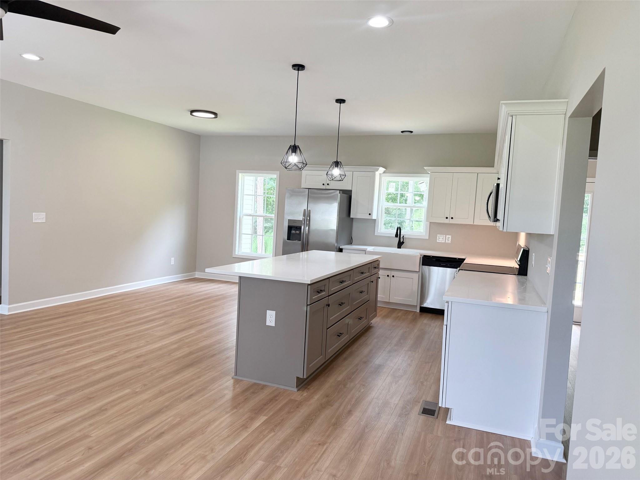 1186 Merribrook Lane — Lancaster