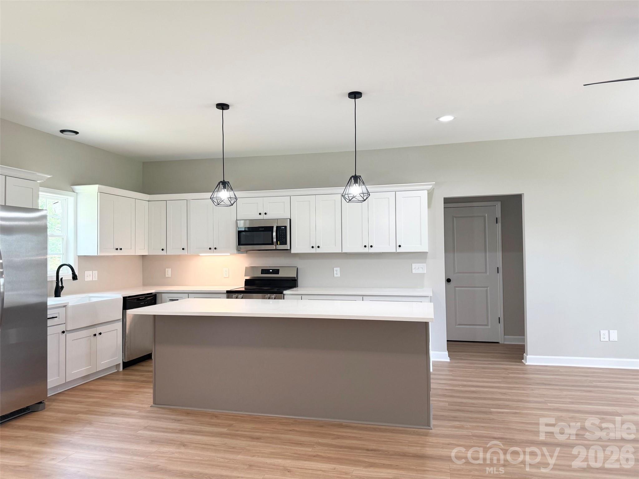 1186 Merribrook Lane — Lancaster