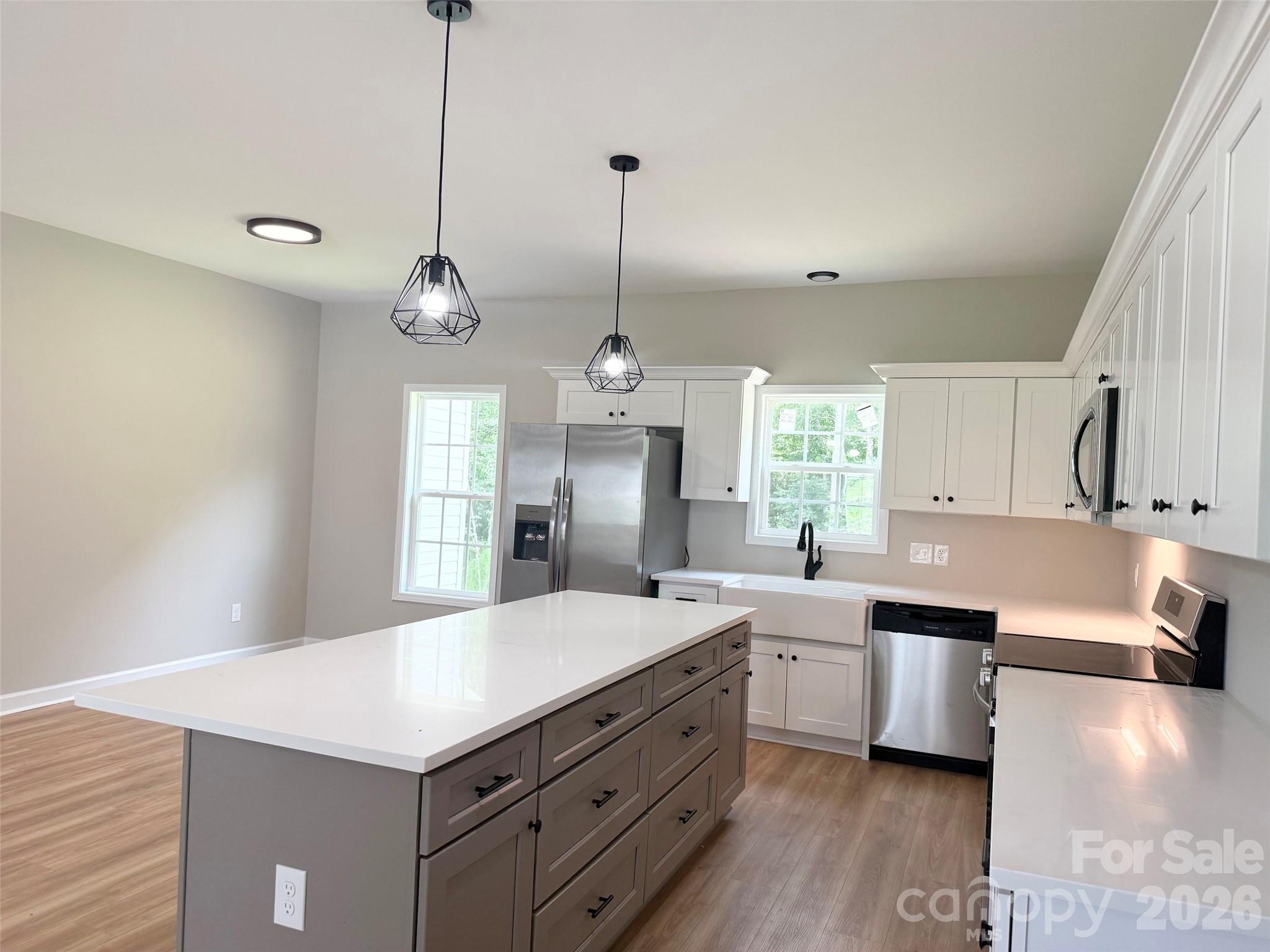 1186 Merribrook Lane — Lancaster