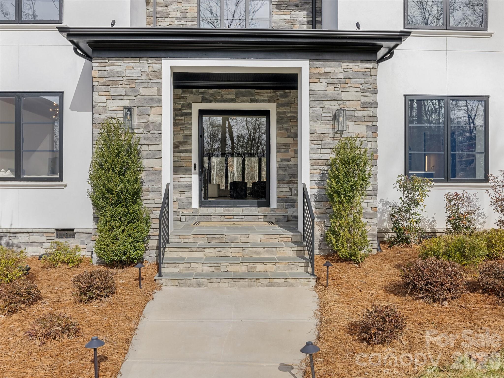 6017 Oxfordshire Road — Waxhaw