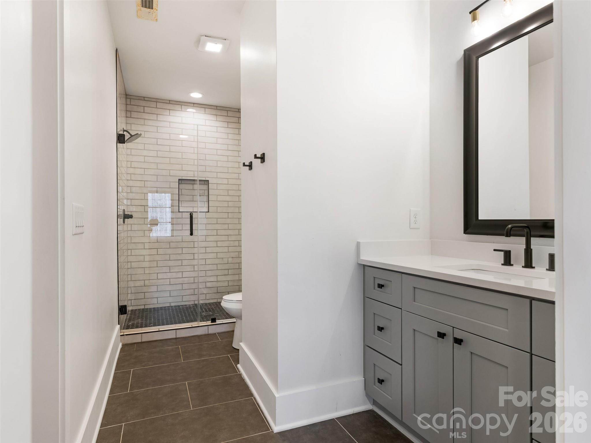 6017 Oxfordshire Road — Waxhaw