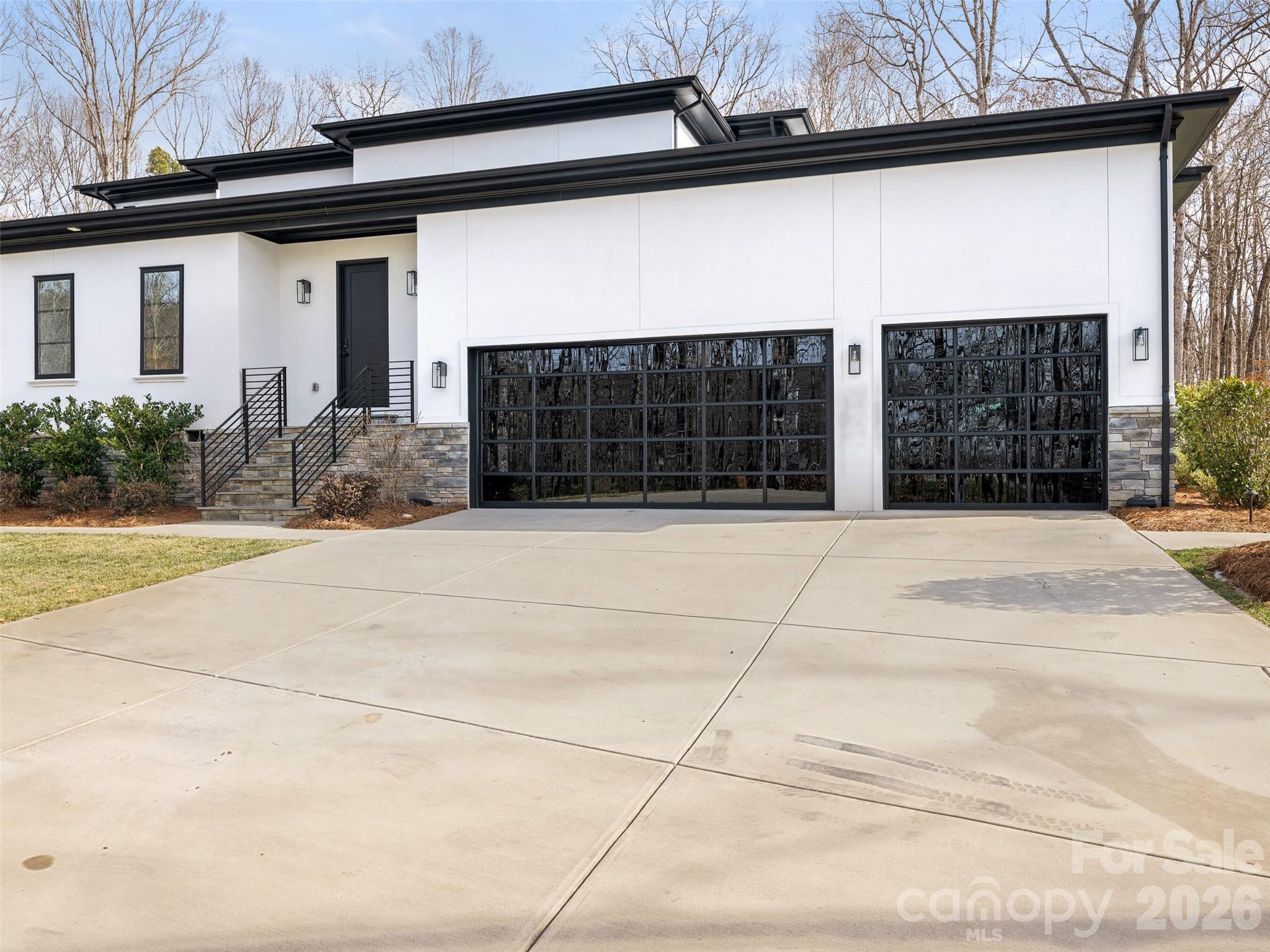 6017 Oxfordshire Road — Waxhaw