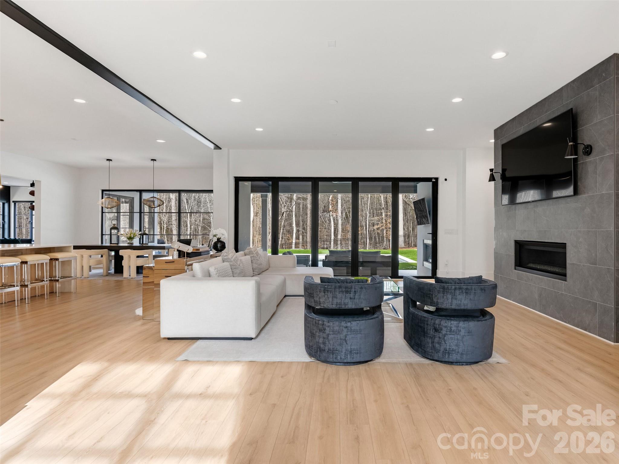 6017 Oxfordshire Road — Waxhaw