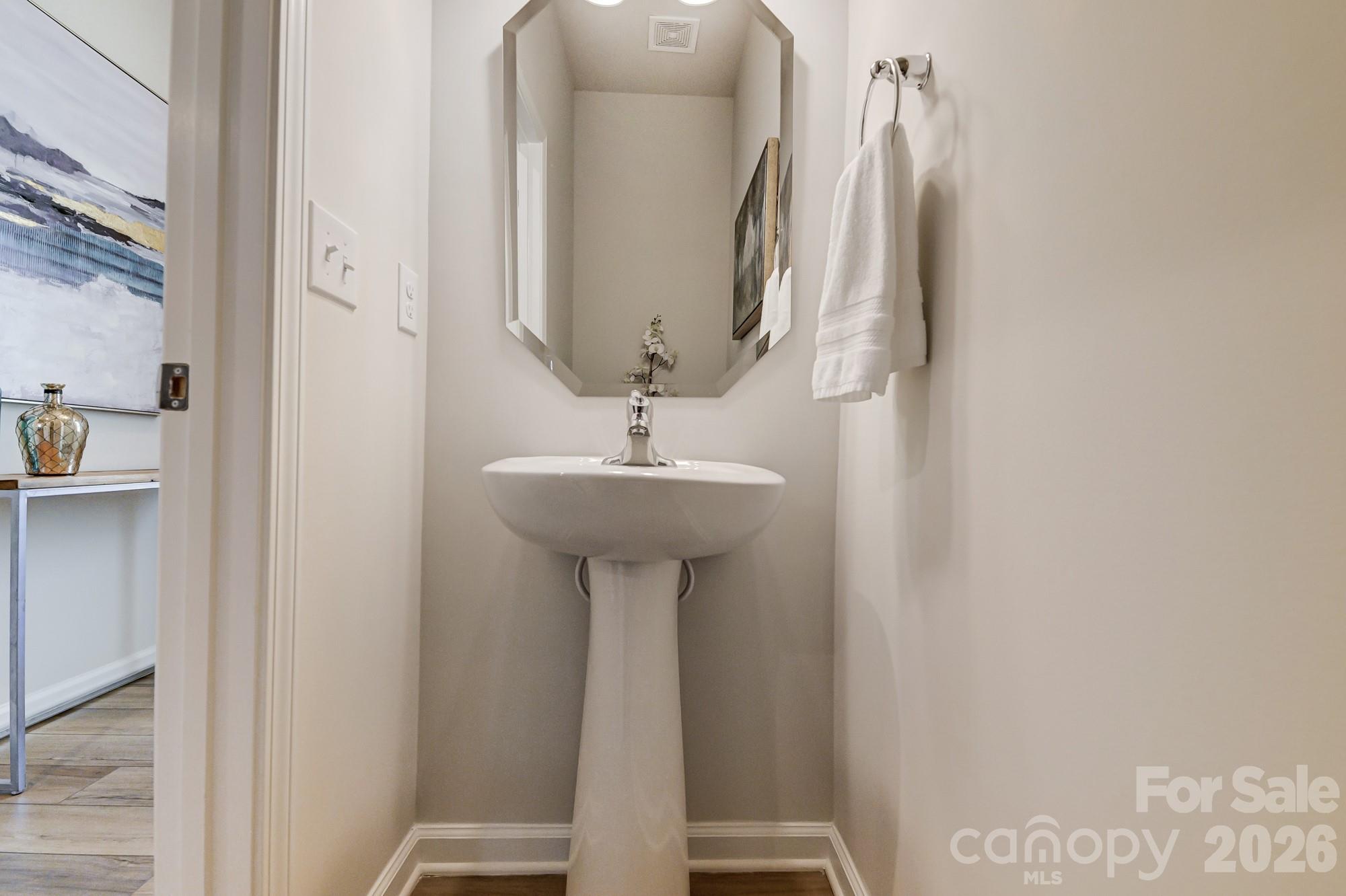 9234 Pagoda Oak Drive — Charlotte