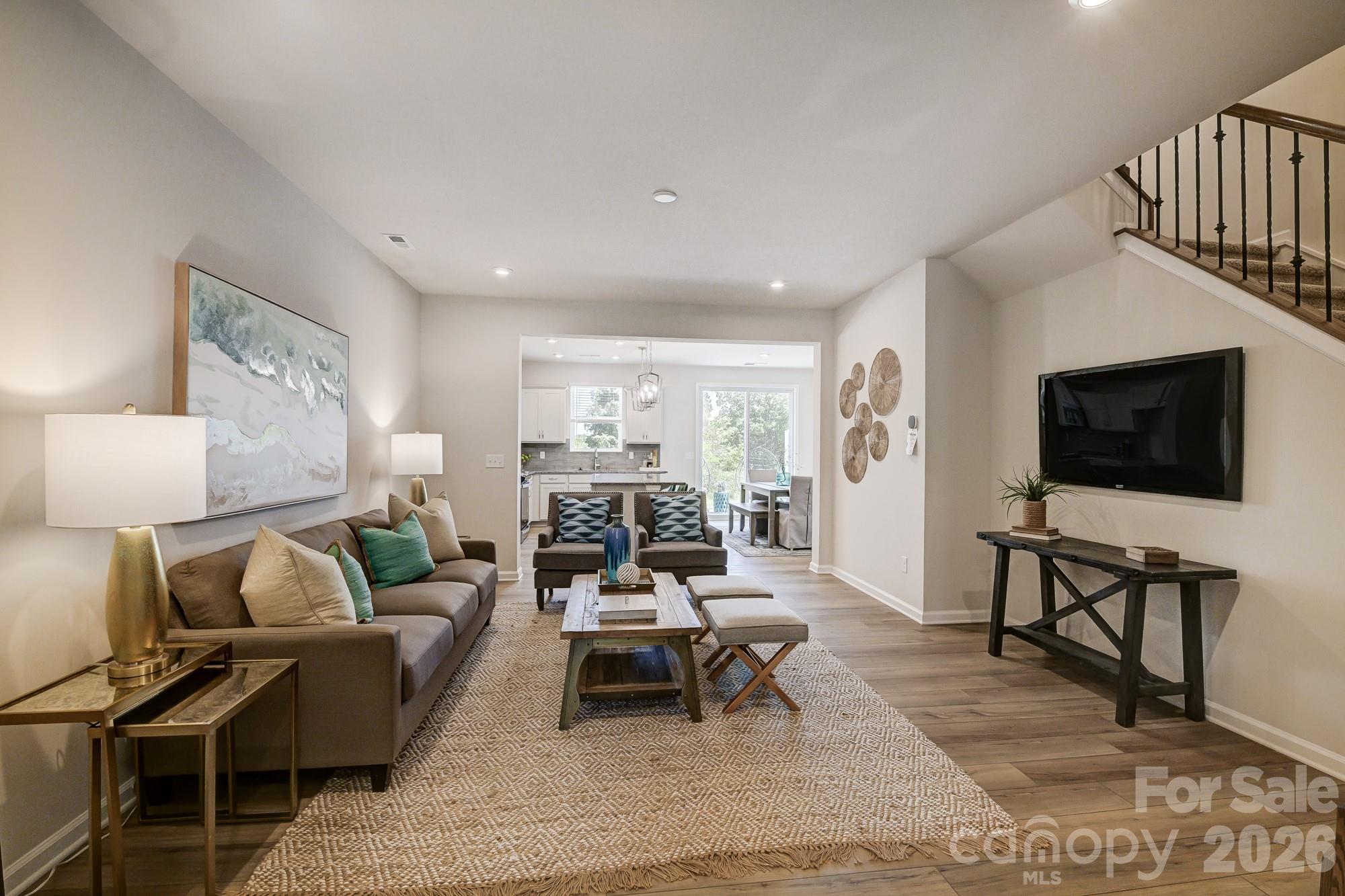 9234 Pagoda Oak Drive — Charlotte