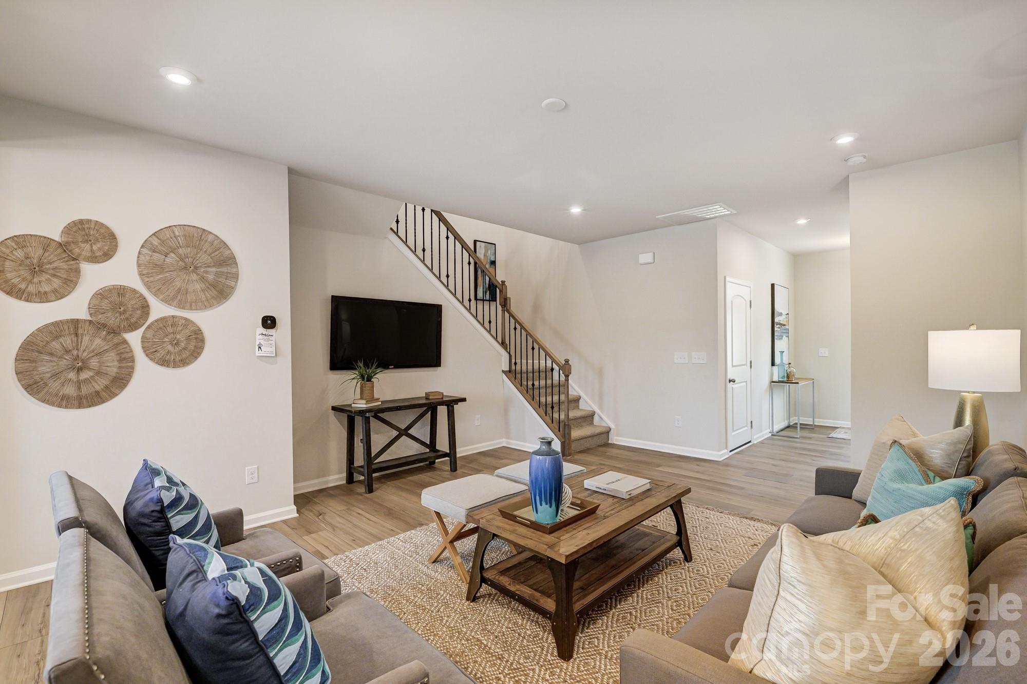 9234 Pagoda Oak Drive — Charlotte