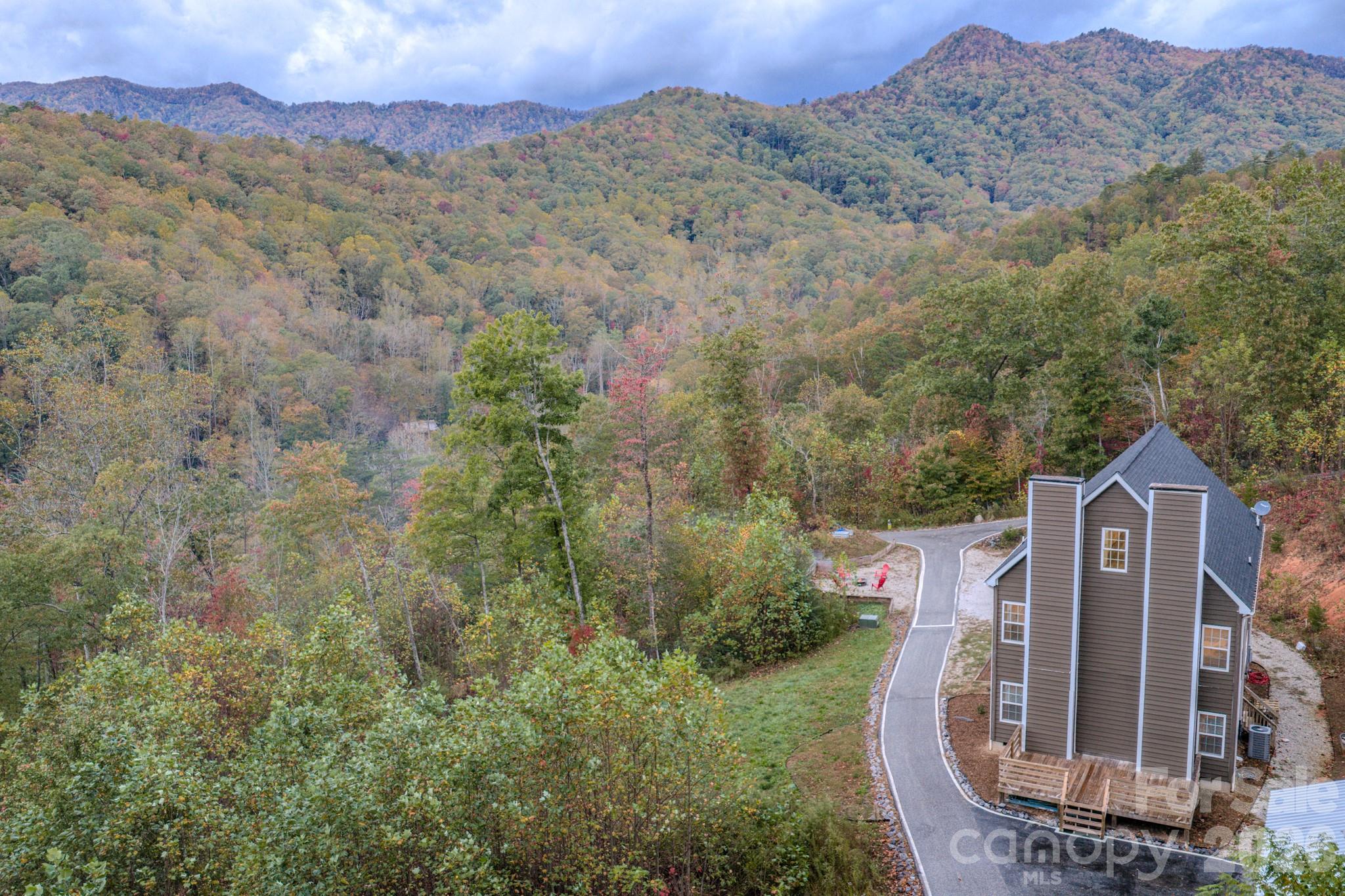 8026 Buck Creek Road — Marion