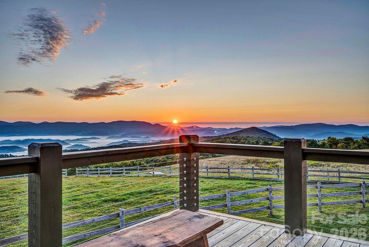 217 Sunrise Vista Lane — Banner Elk