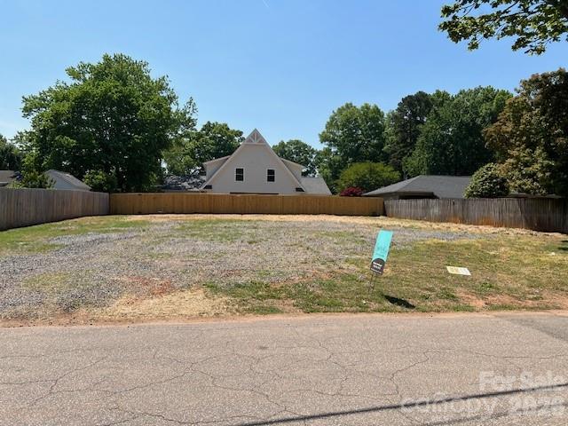 814 Bertonley Avenue — Charlotte