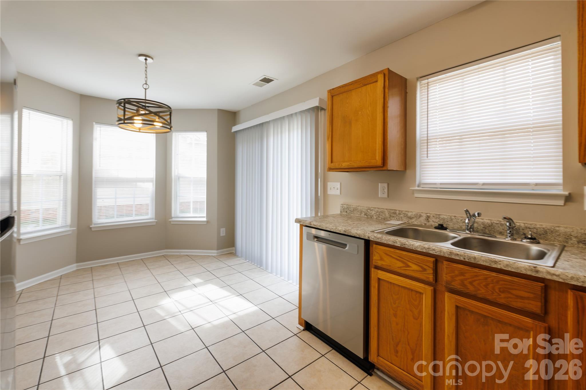 7111 RUMPLE Road — Charlotte